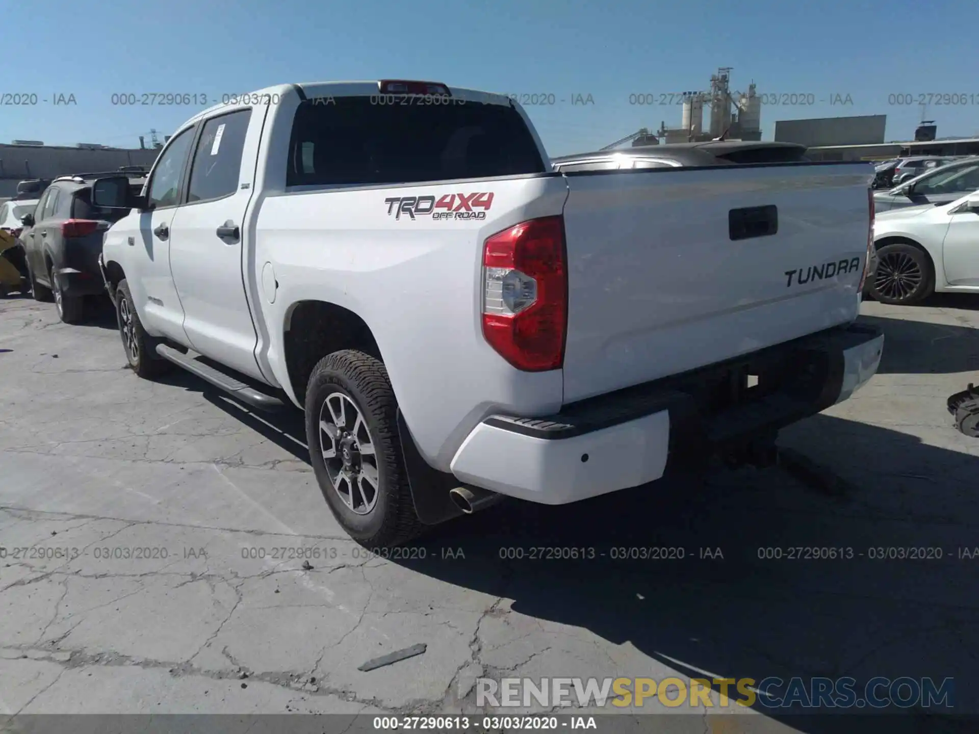 3 Photograph of a damaged car 5TFDY5F14KX788492 TOYOTA TUNDRA 2019