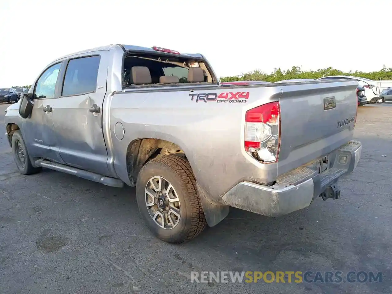 3 Фотография поврежденного автомобиля 5TFDY5F14KX859898 TOYOTA TUNDRA 2019