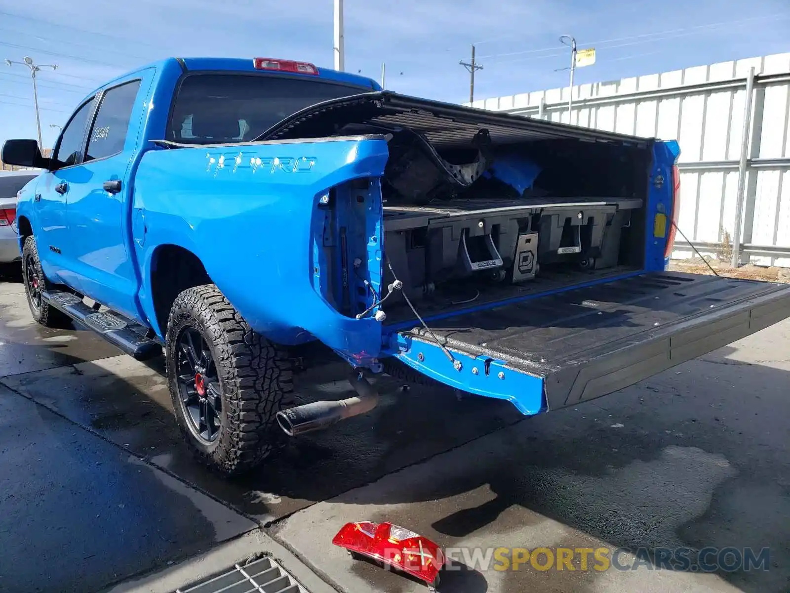 3 Photograph of a damaged car 5TFDY5F14KX860632 TOYOTA TUNDRA 2019