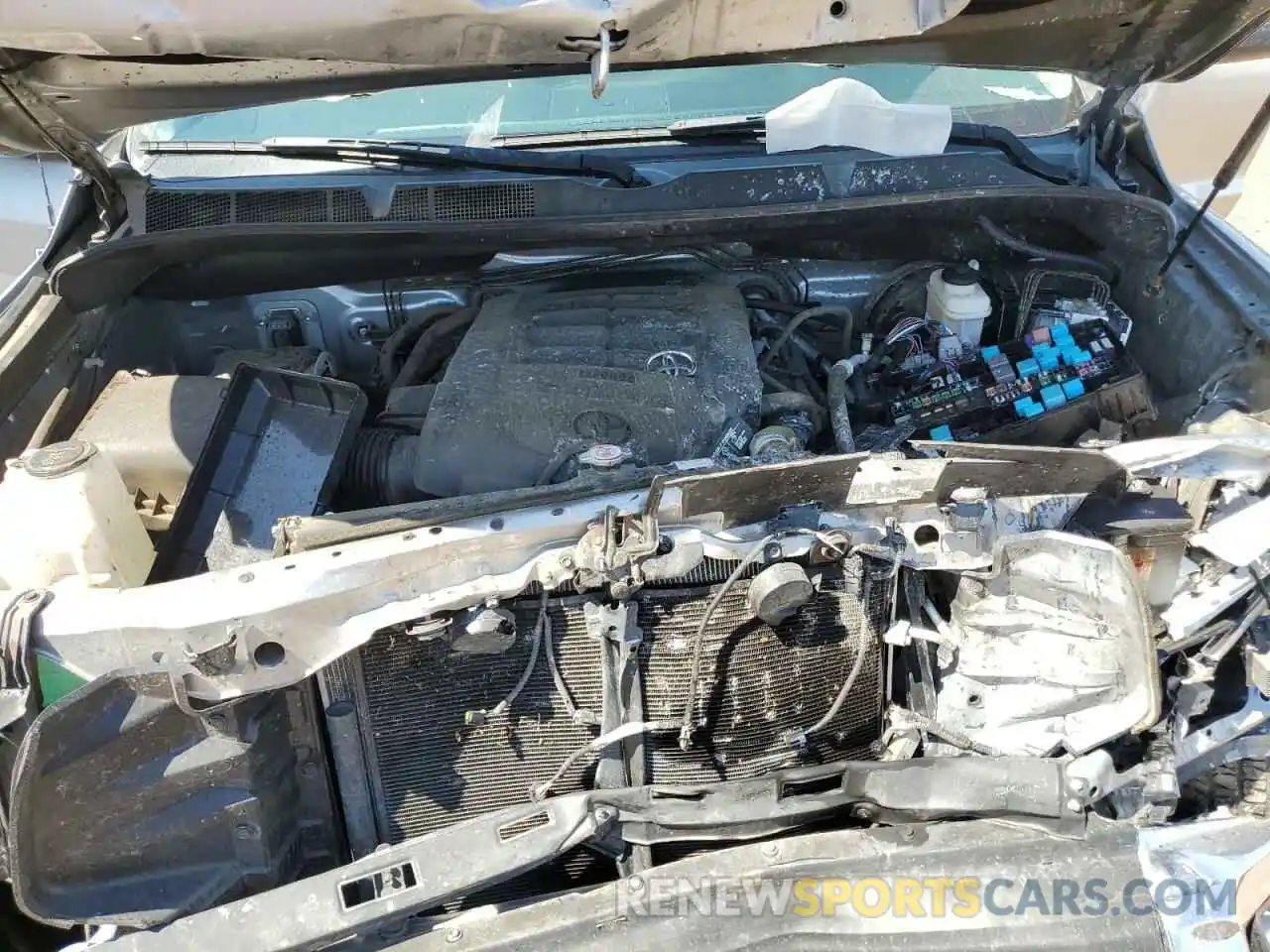 7 Photograph of a damaged car 5TFDY5F14KX870013 TOYOTA TUNDRA 2019