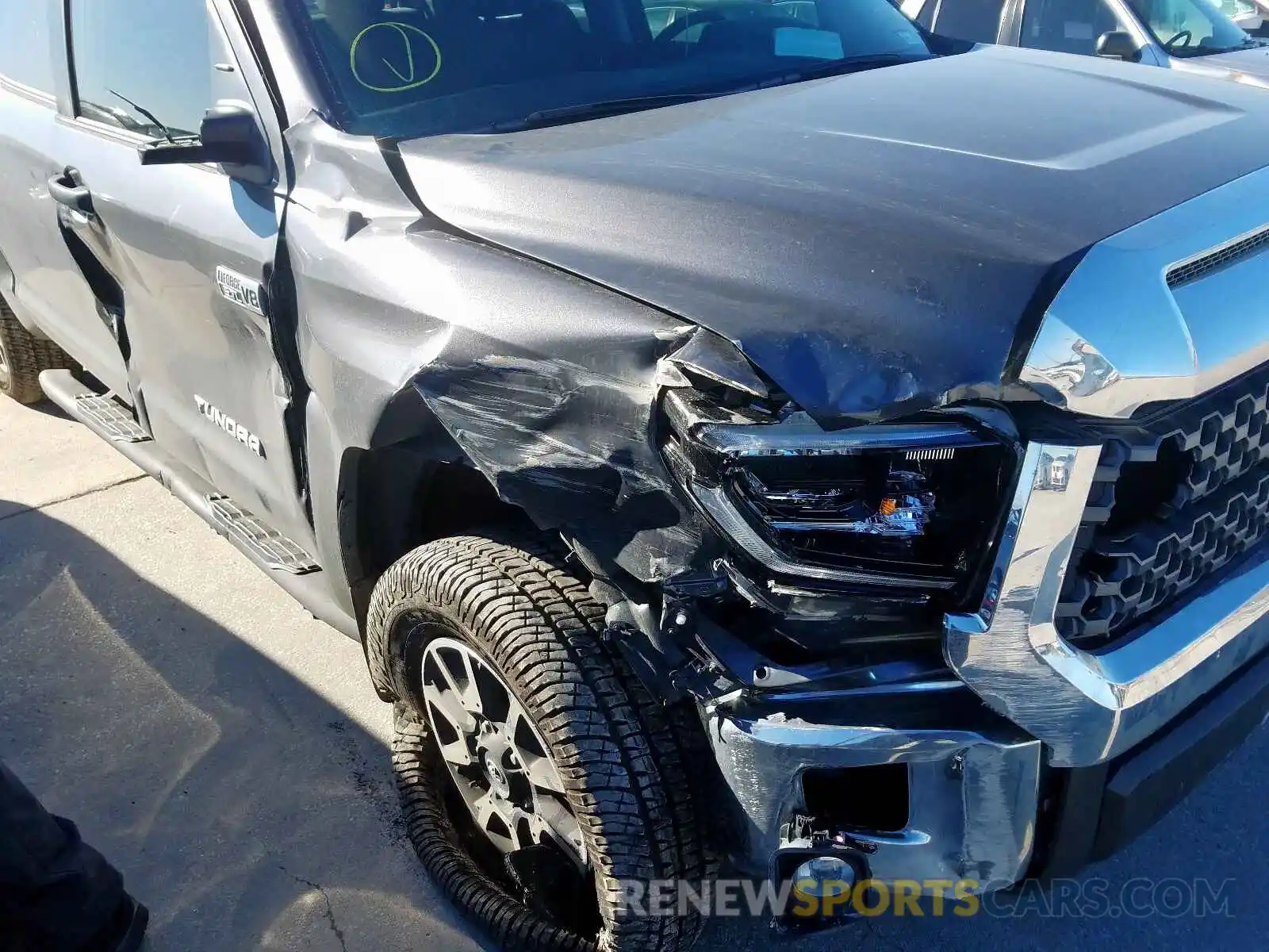 9 Photograph of a damaged car 5TFDY5F15KX797606 TOYOTA TUNDRA 2019