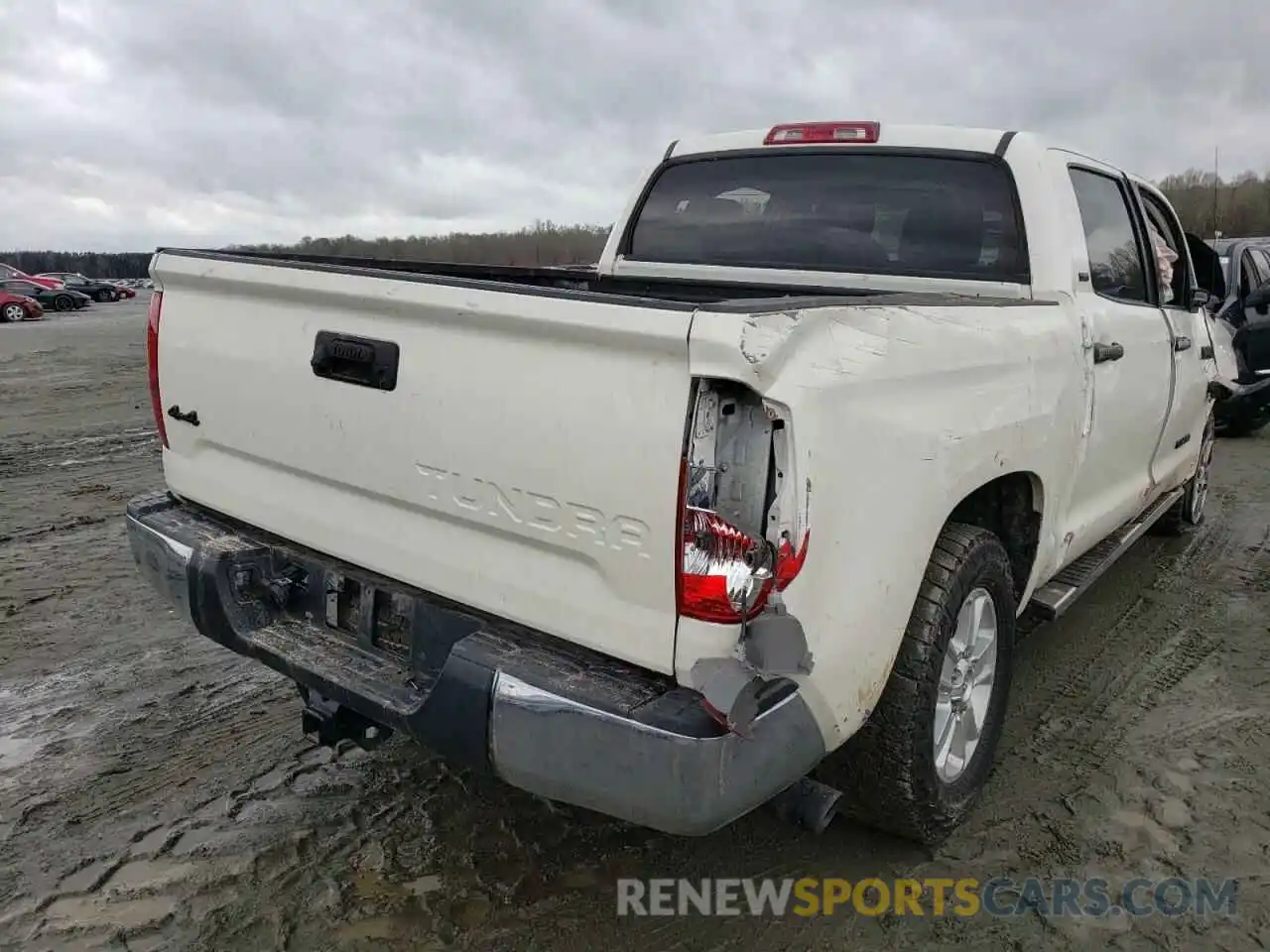 4 Photograph of a damaged car 5TFDY5F15KX807910 TOYOTA TUNDRA 2019