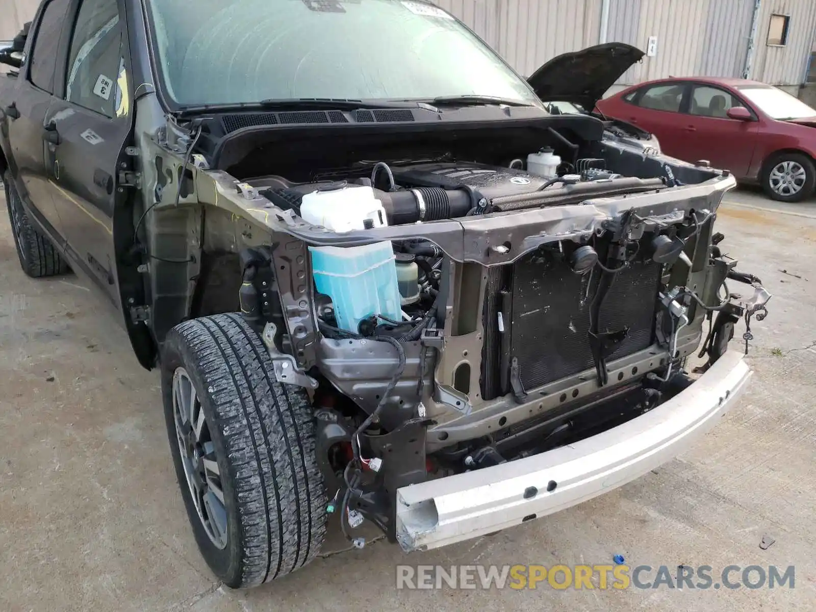 9 Photograph of a damaged car 5TFDY5F15KX827798 TOYOTA TUNDRA 2019