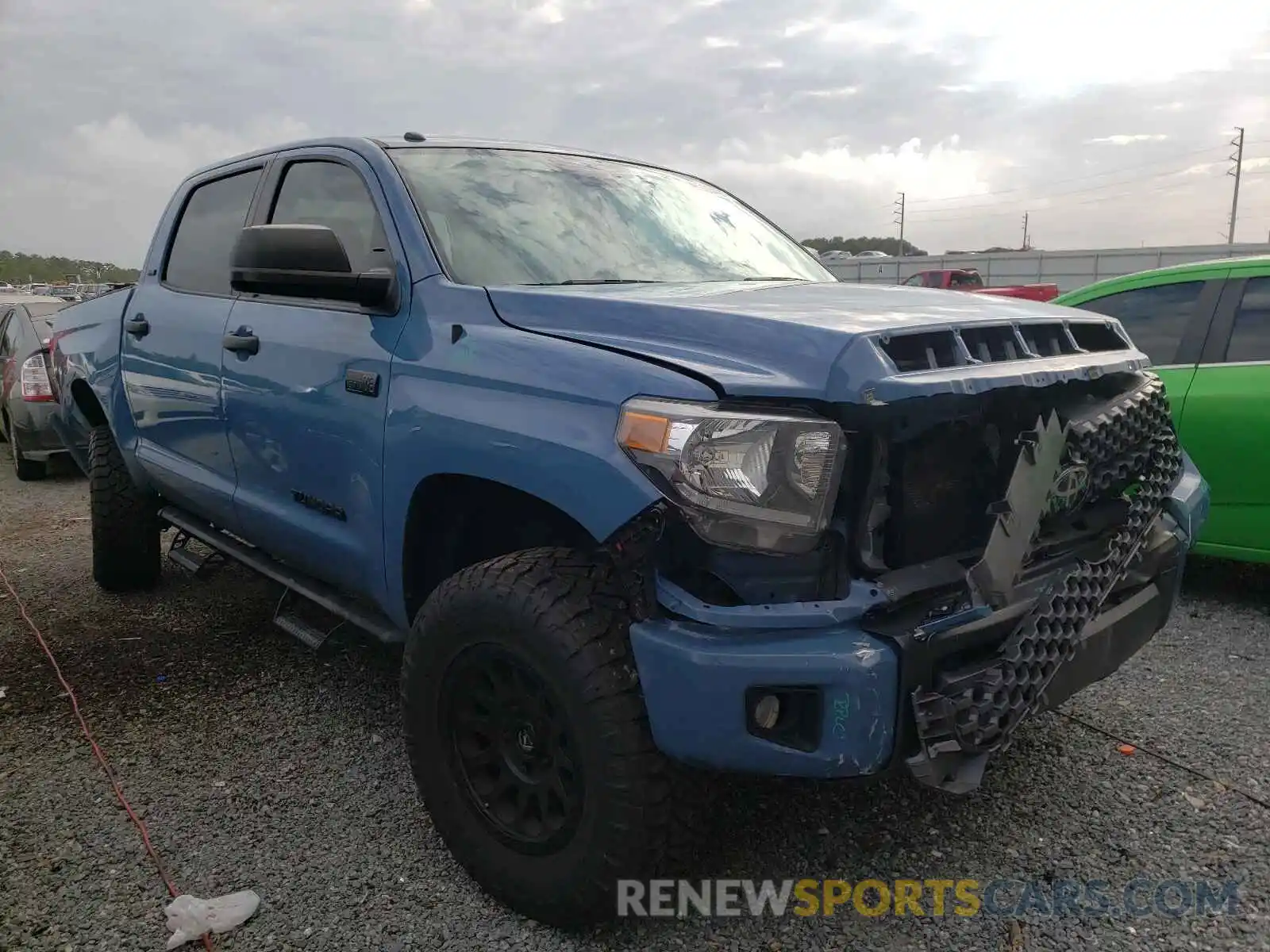 1 Photograph of a damaged car 5TFDY5F15KX835948 TOYOTA TUNDRA 2019