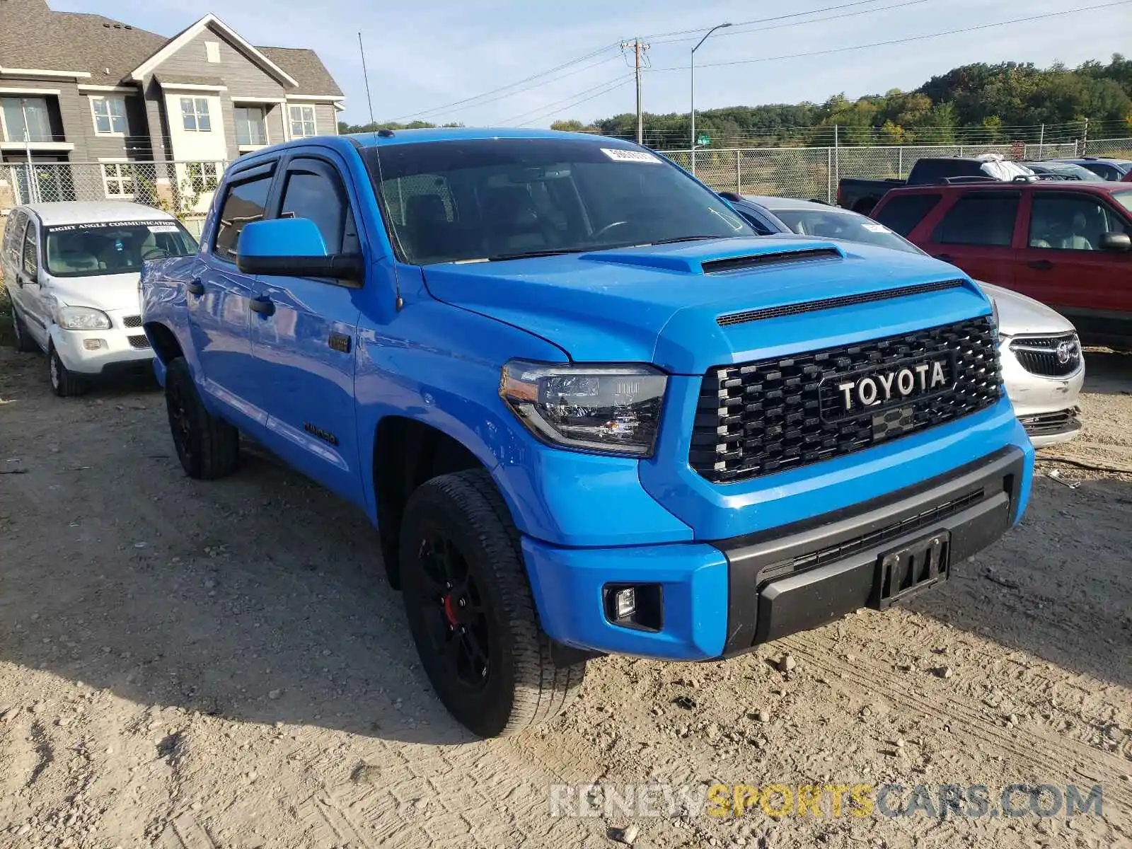 1 Фотография поврежденного автомобиля 5TFDY5F15KX858615 TOYOTA TUNDRA 2019