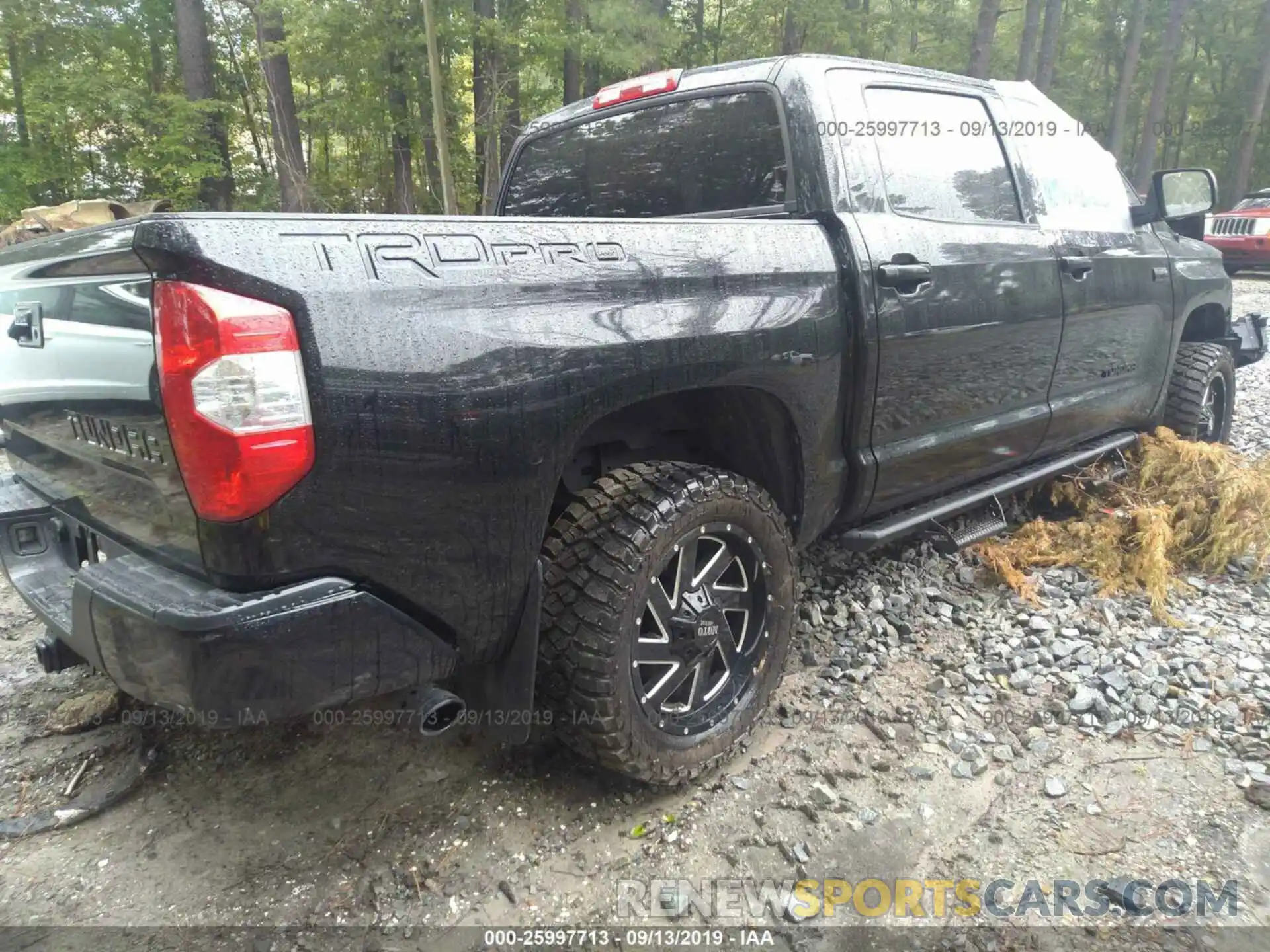 4 Photograph of a damaged car 5TFDY5F16KX781379 TOYOTA TUNDRA 2019