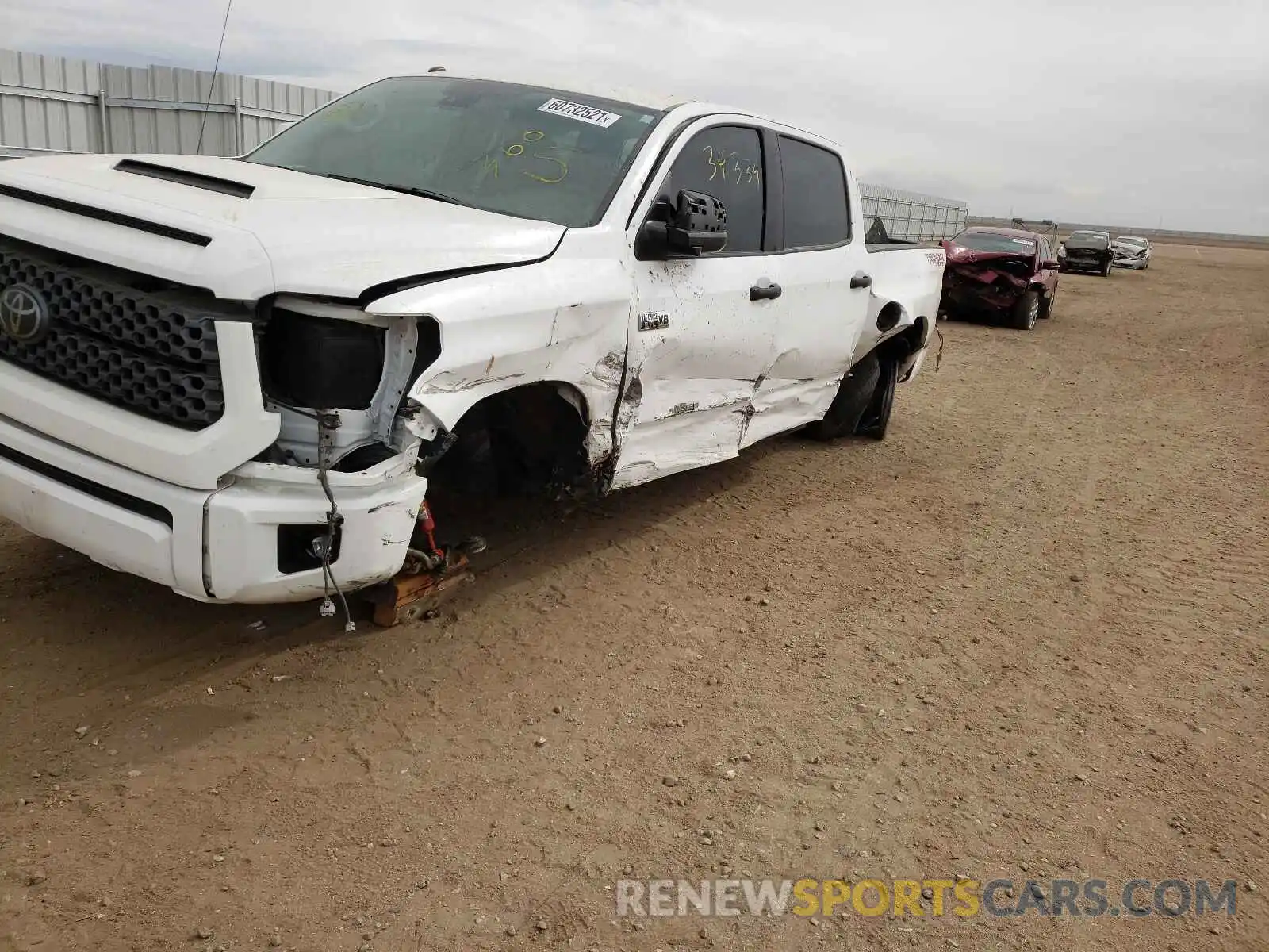 9 Photograph of a damaged car 5TFDY5F16KX783228 TOYOTA TUNDRA 2019