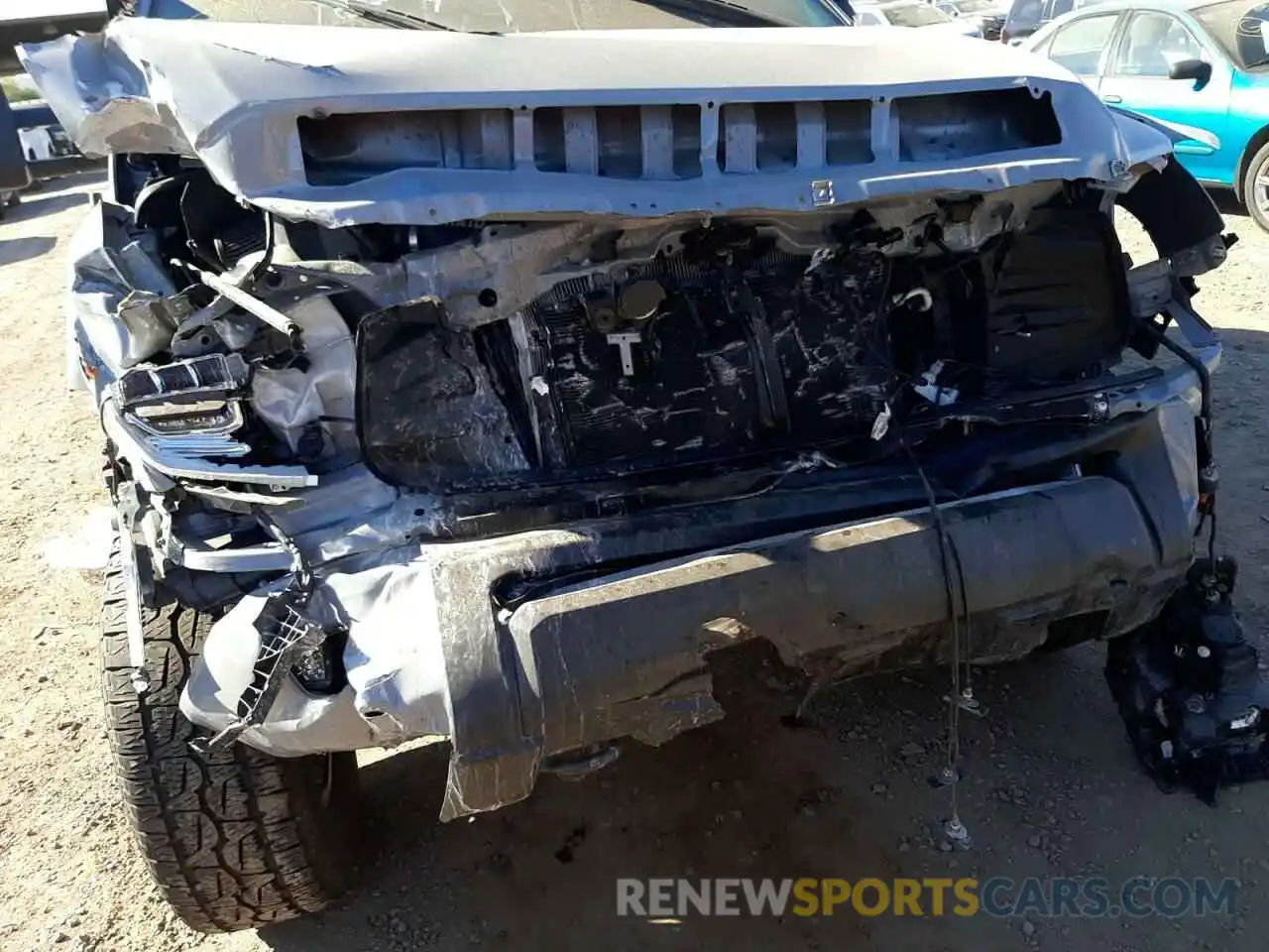 9 Photograph of a damaged car 5TFDY5F16KX811223 TOYOTA TUNDRA 2019