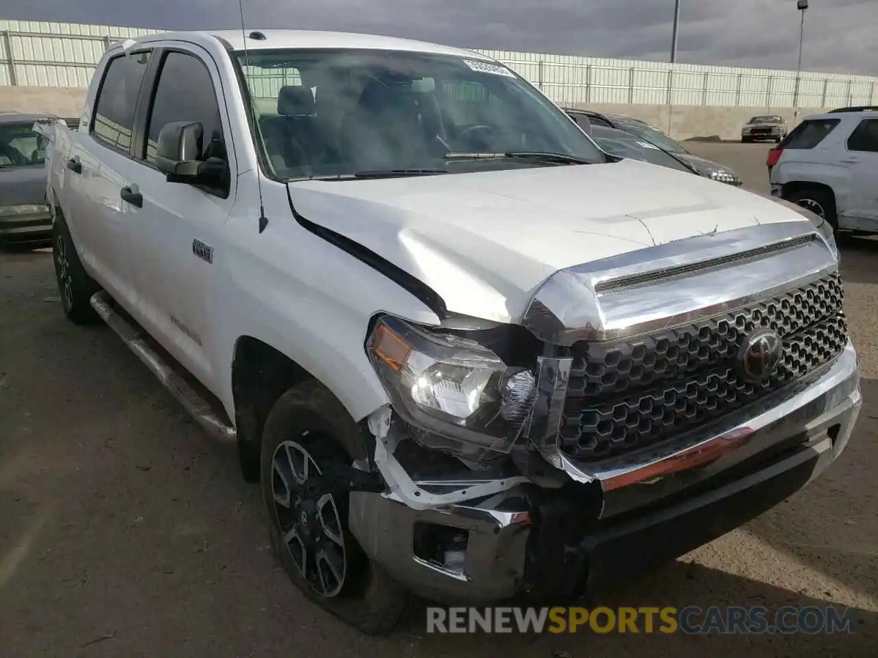 1 Photograph of a damaged car 5TFDY5F16KX815126 TOYOTA TUNDRA 2019