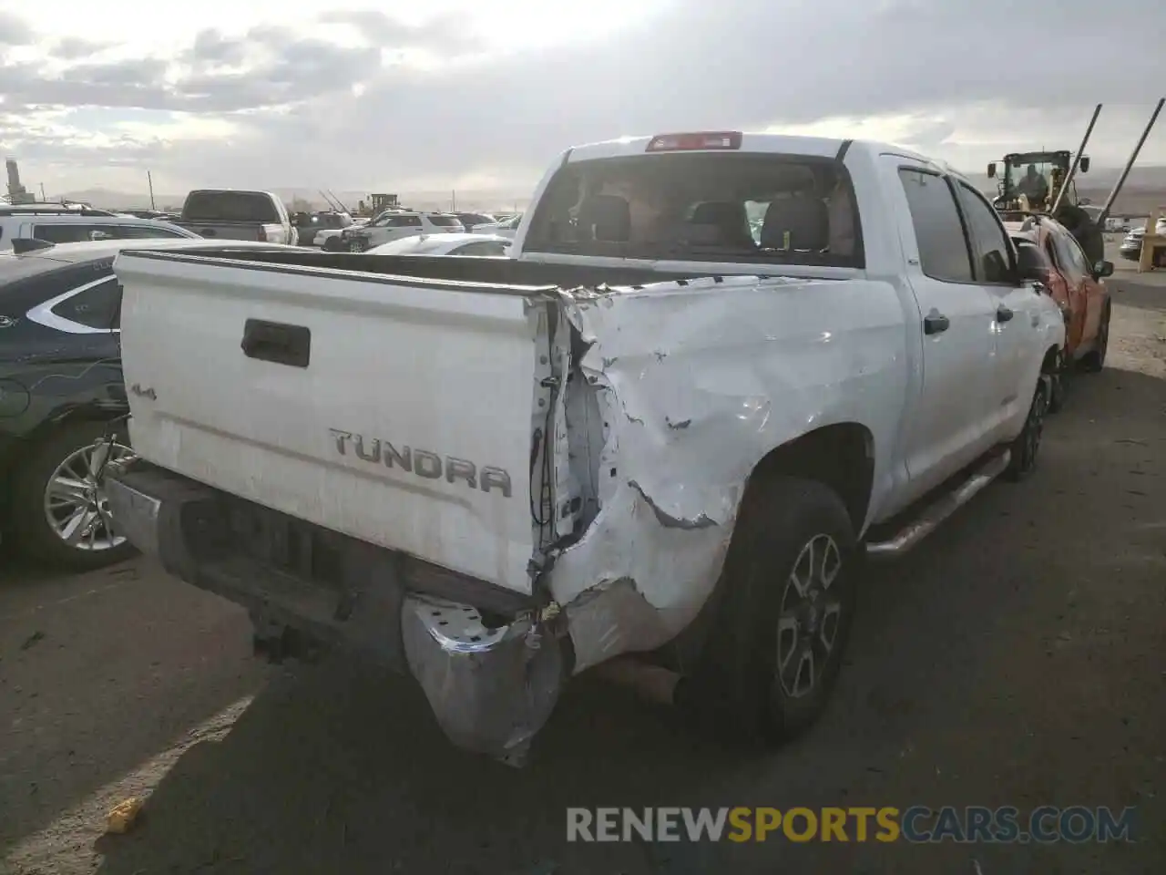 4 Photograph of a damaged car 5TFDY5F16KX815126 TOYOTA TUNDRA 2019