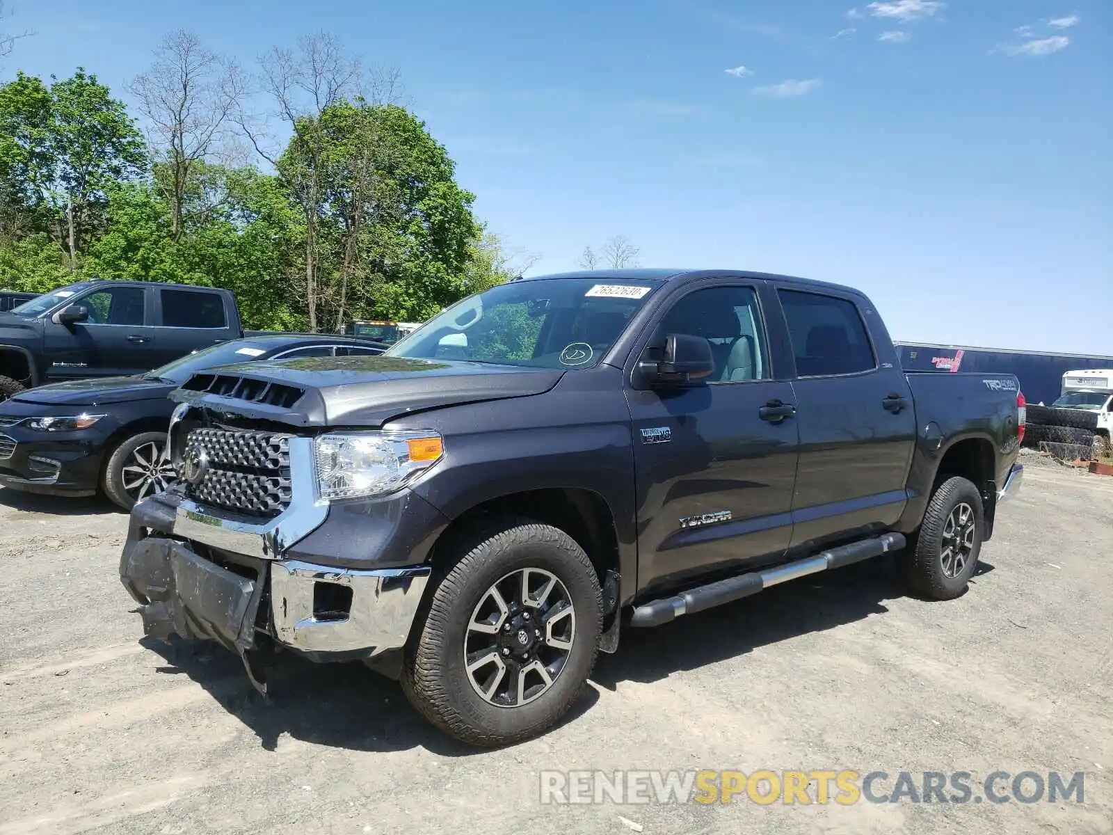 2 Photograph of a damaged car 5TFDY5F17KX782279 TOYOTA TUNDRA 2019