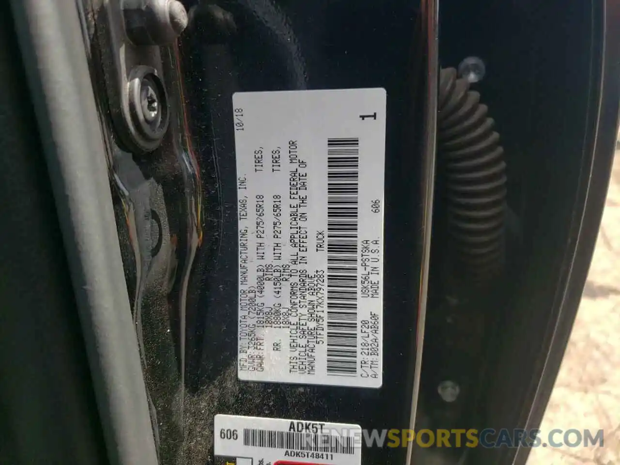 10 Photograph of a damaged car 5TFDY5F17KX797283 TOYOTA TUNDRA 2019