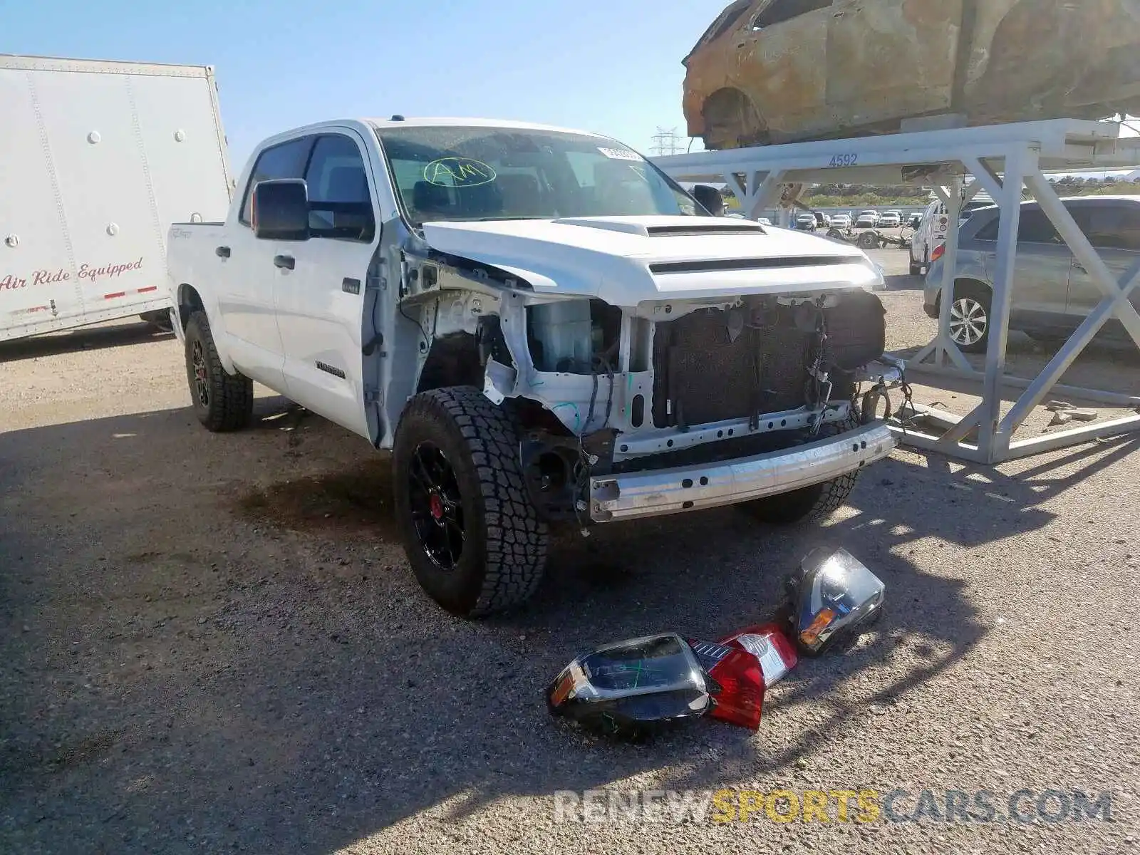 1 Photograph of a damaged car 5TFDY5F17KX826510 TOYOTA TUNDRA 2019