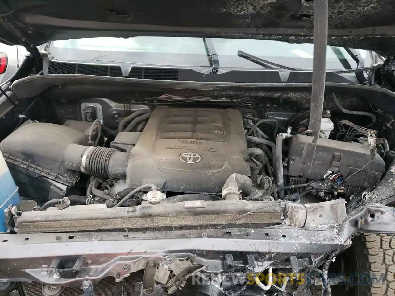 11 Photograph of a damaged car 5TFDY5F17KX832159 TOYOTA TUNDRA 2019