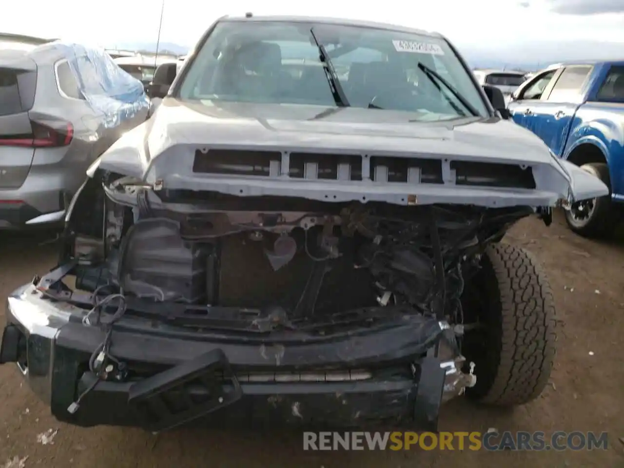 5 Photograph of a damaged car 5TFDY5F17KX832159 TOYOTA TUNDRA 2019