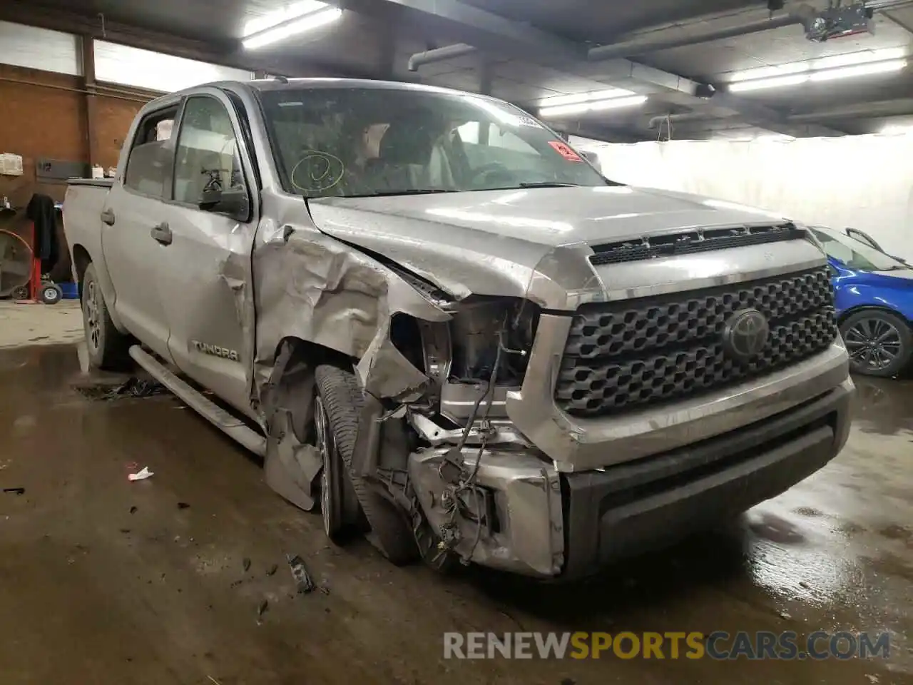 1 Photograph of a damaged car 5TFDY5F17KX867672 TOYOTA TUNDRA 2019