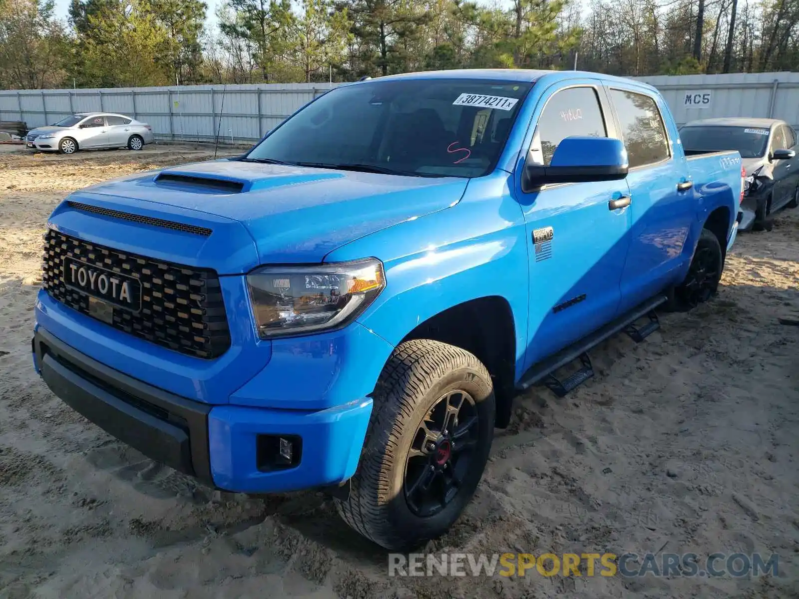 2 Photograph of a damaged car 5TFDY5F18KX798426 TOYOTA TUNDRA 2019