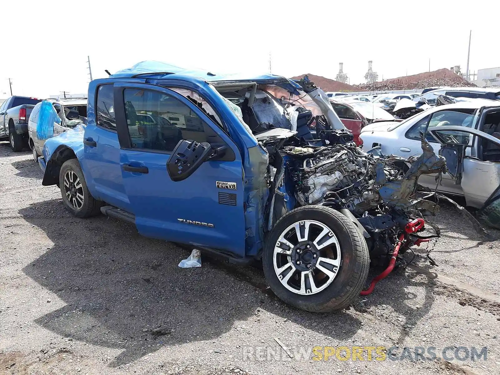 1 Photograph of a damaged car 5TFDY5F18KX801910 TOYOTA TUNDRA 2019