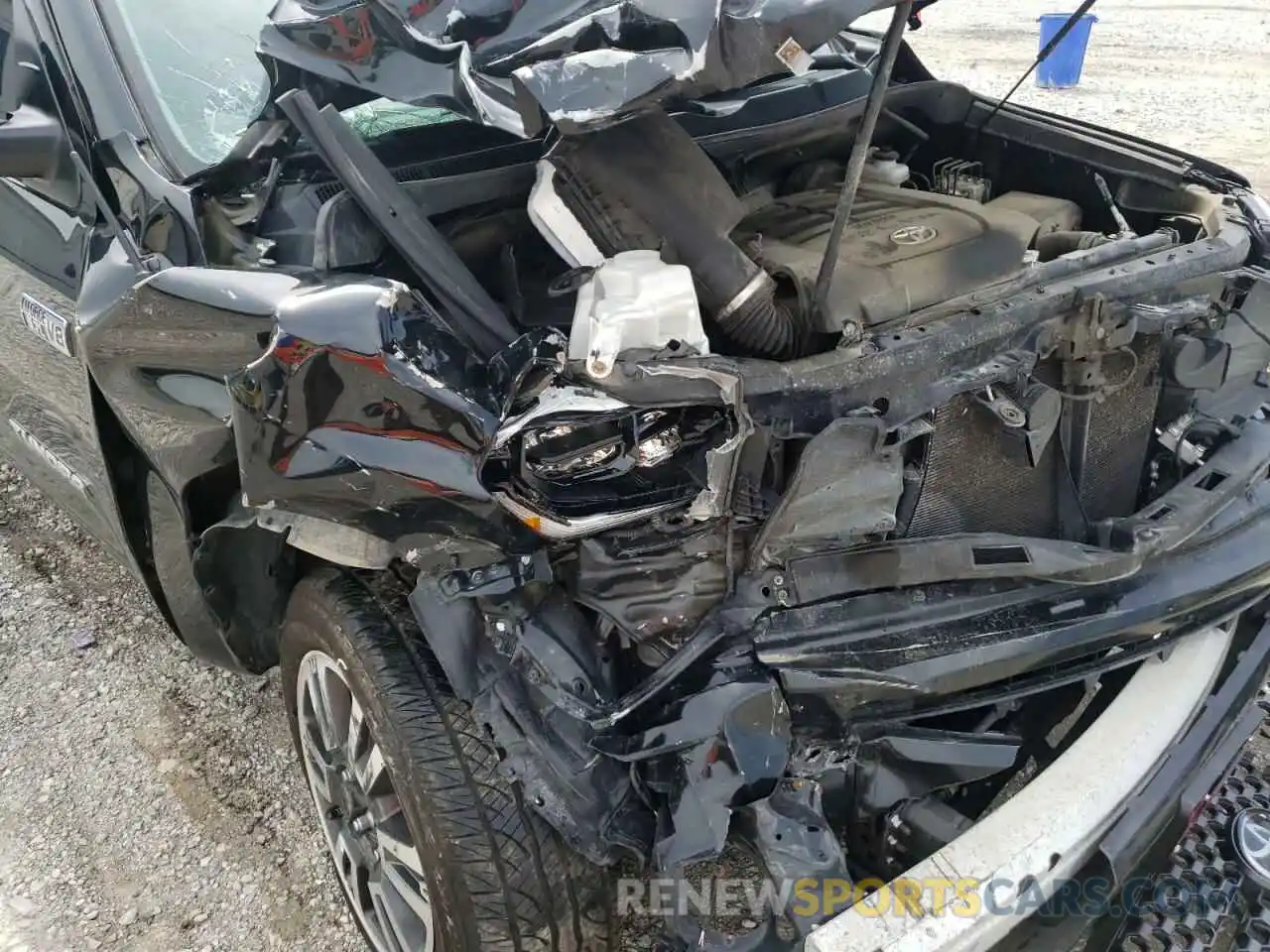 9 Photograph of a damaged car 5TFDY5F18KX806606 TOYOTA TUNDRA 2019