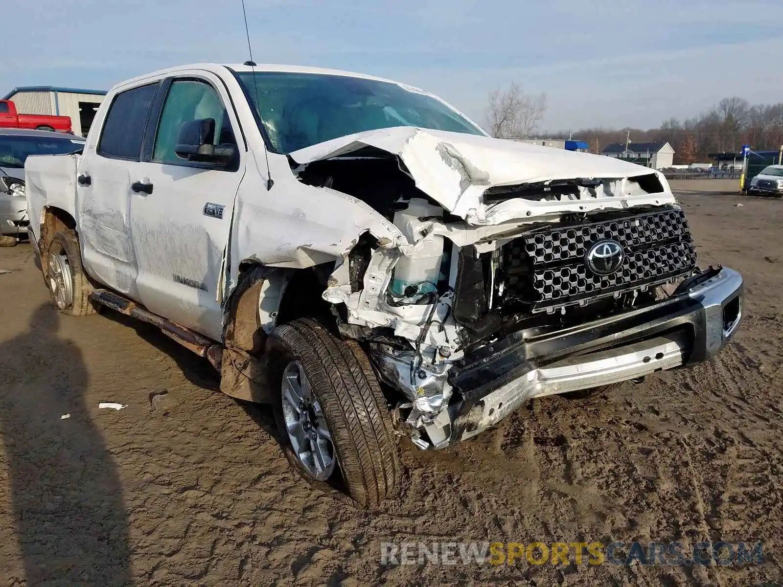 1 Photograph of a damaged car 5TFDY5F18KX860083 TOYOTA TUNDRA 2019