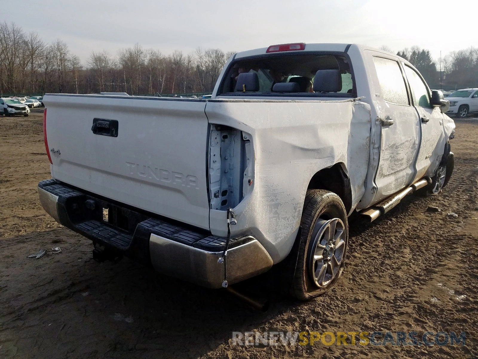 4 Фотография поврежденного автомобиля 5TFDY5F18KX860083 TOYOTA TUNDRA 2019