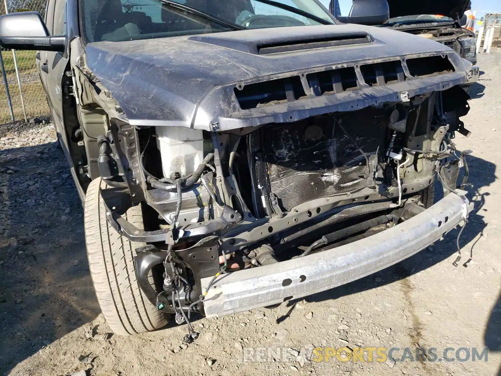 9 Photograph of a damaged car 5TFDY5F18KX867955 TOYOTA TUNDRA 2019