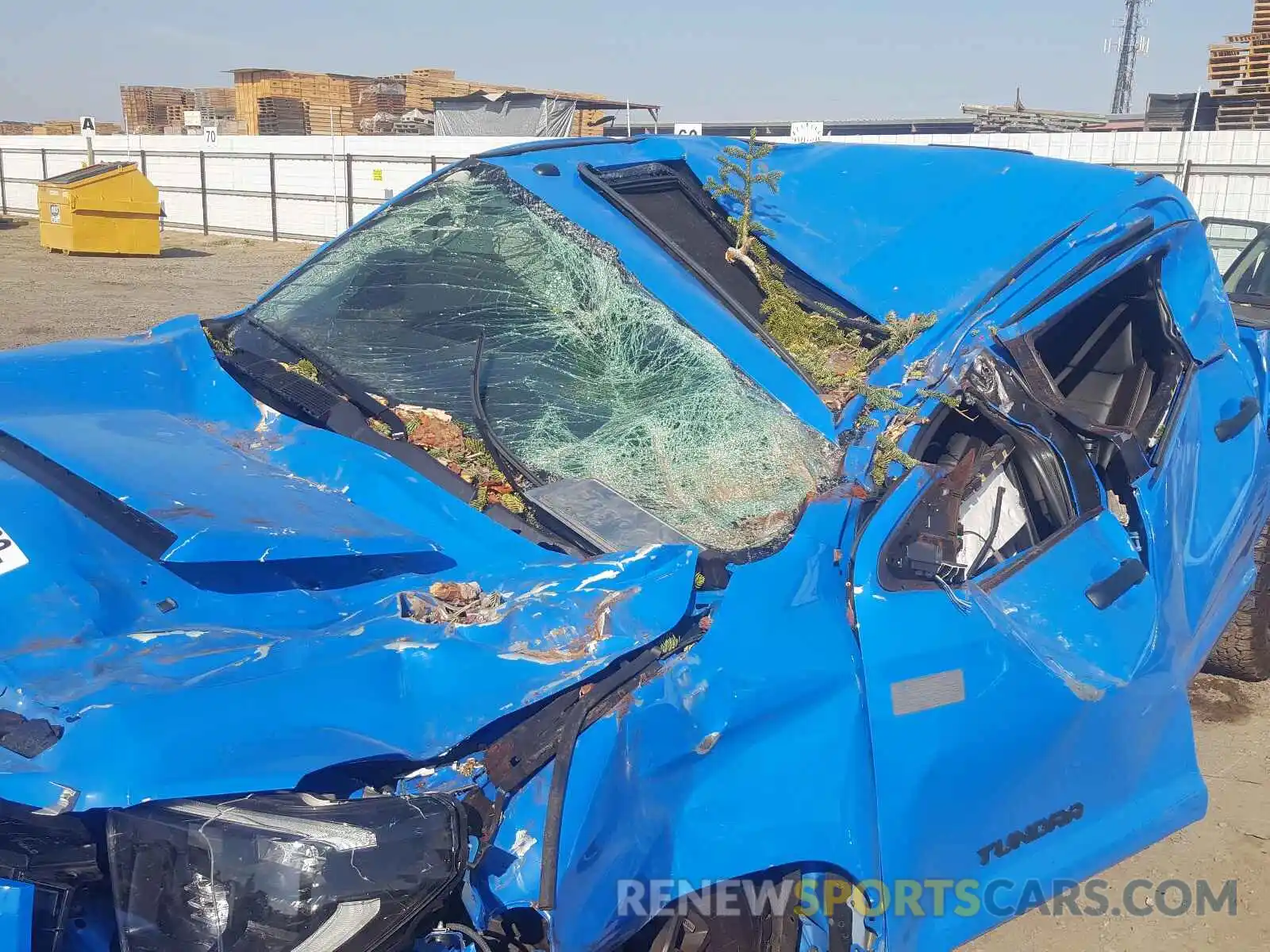 9 Photograph of a damaged car 5TFDY5F19KX794997 TOYOTA TUNDRA 2019