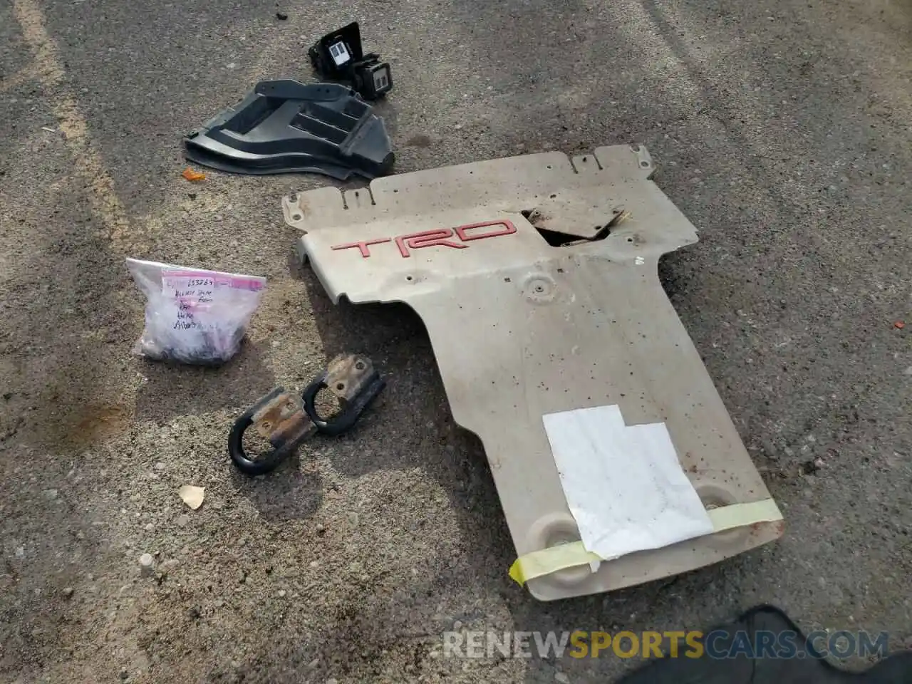 12 Photograph of a damaged car 5TFDY5F19KX827903 TOYOTA TUNDRA 2019