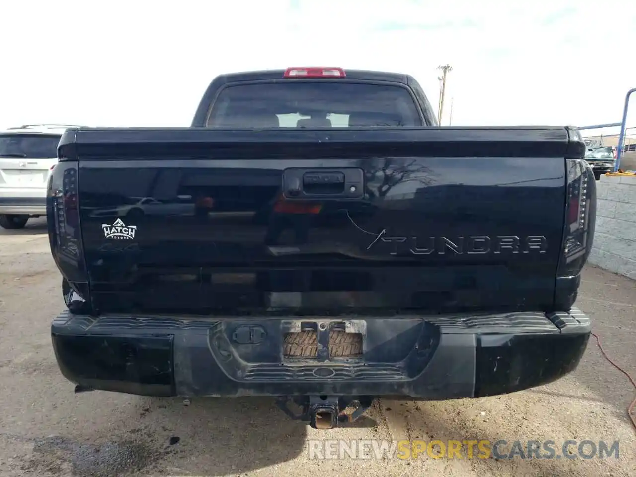 6 Photograph of a damaged car 5TFDY5F19KX827903 TOYOTA TUNDRA 2019