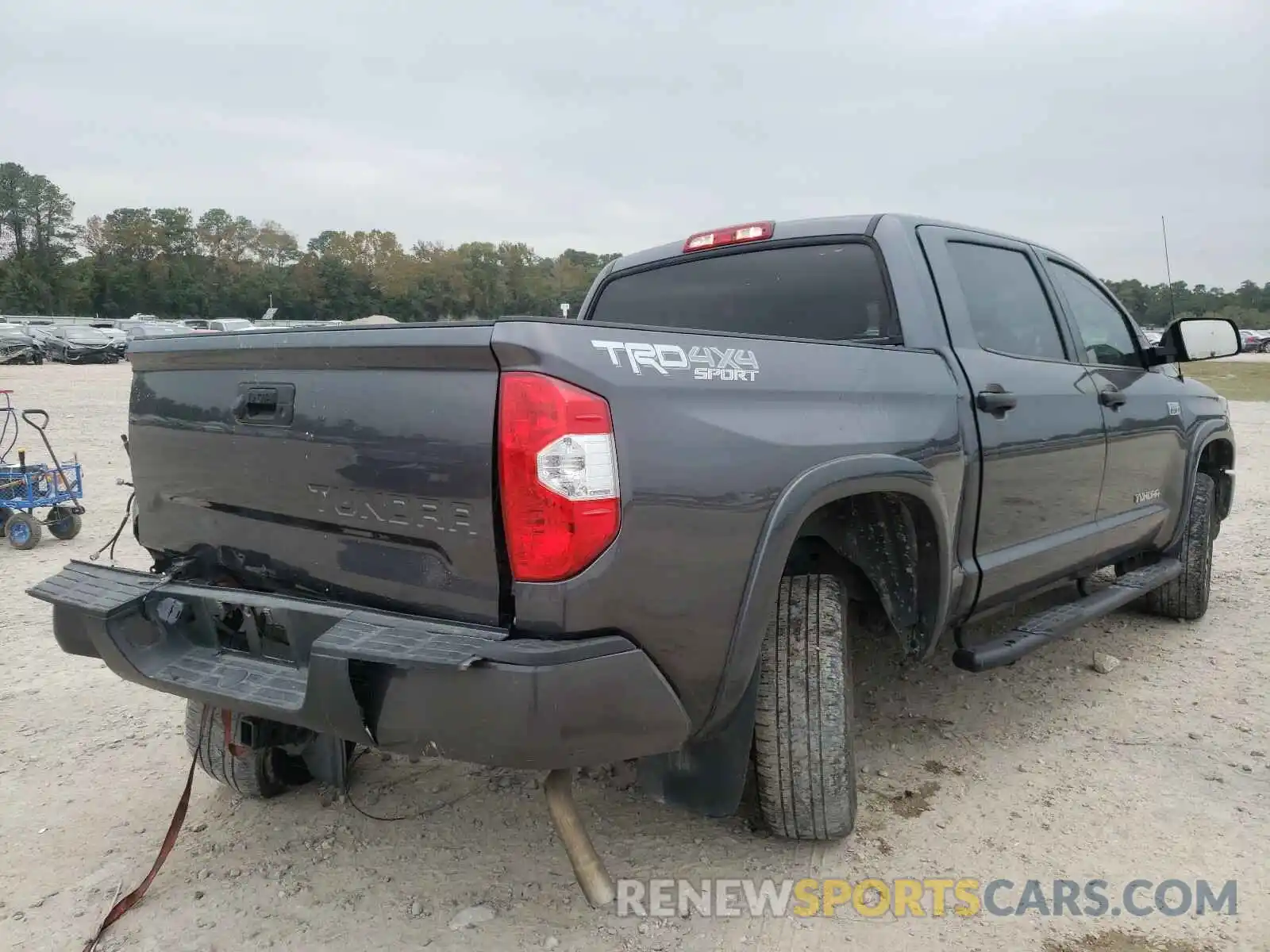 4 Photograph of a damaged car 5TFDY5F19KX833572 TOYOTA TUNDRA 2019