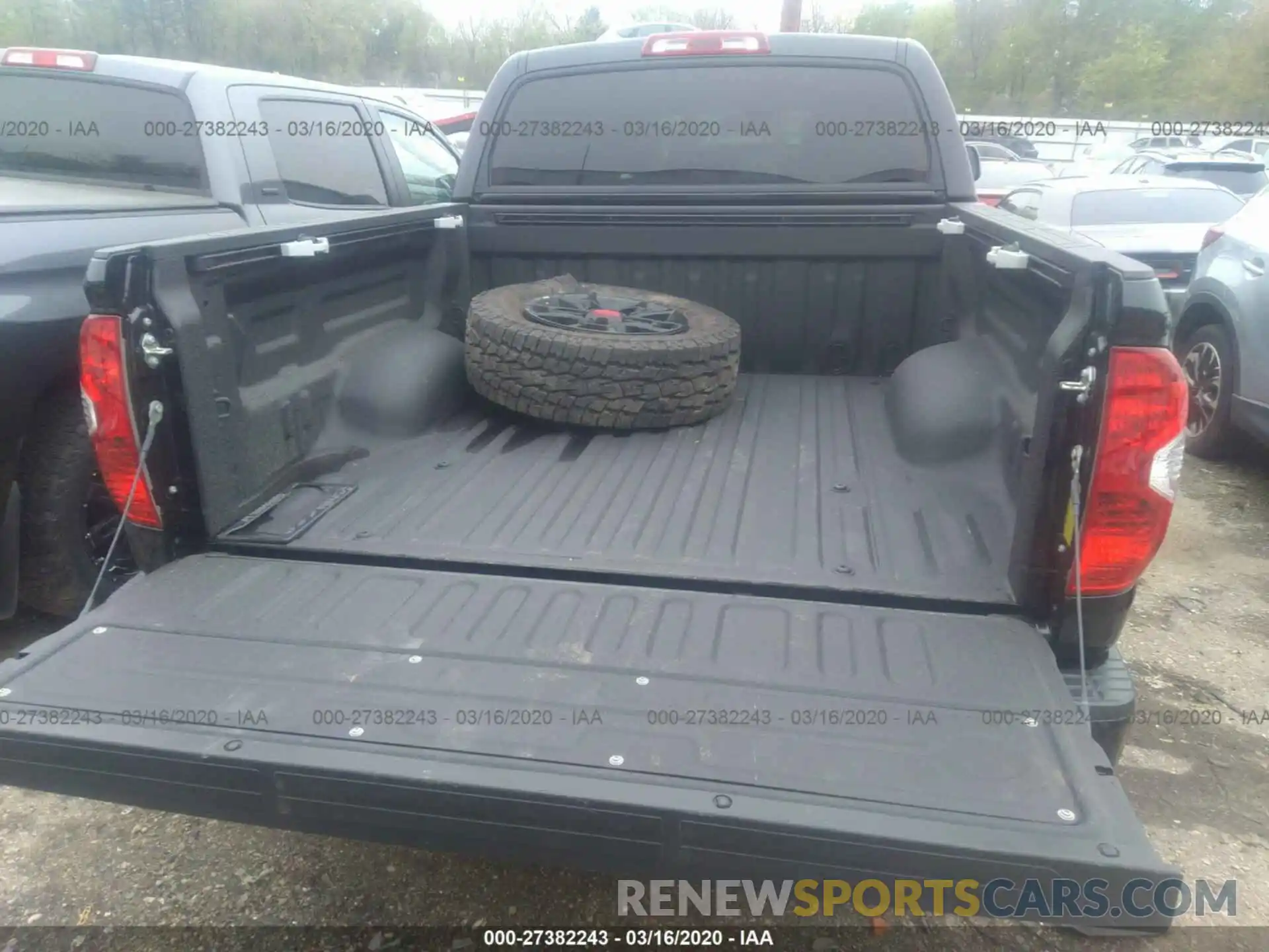 8 Photograph of a damaged car 5TFDY5F19KX841459 TOYOTA TUNDRA 2019