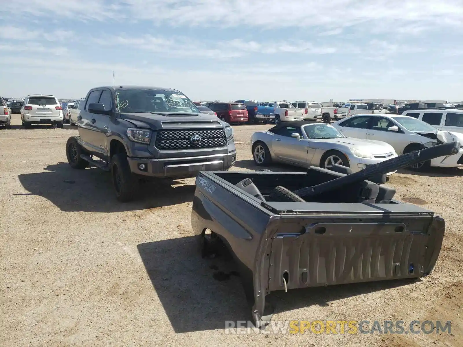 1 Photograph of a damaged car 5TFDY5F19KX854809 TOYOTA TUNDRA 2019