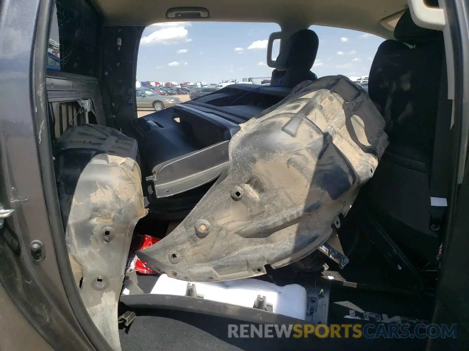 6 Photograph of a damaged car 5TFDY5F19KX854809 TOYOTA TUNDRA 2019