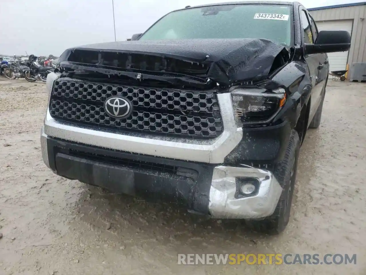 9 Photograph of a damaged car 5TFDY5F1XKX781434 TOYOTA TUNDRA 2019