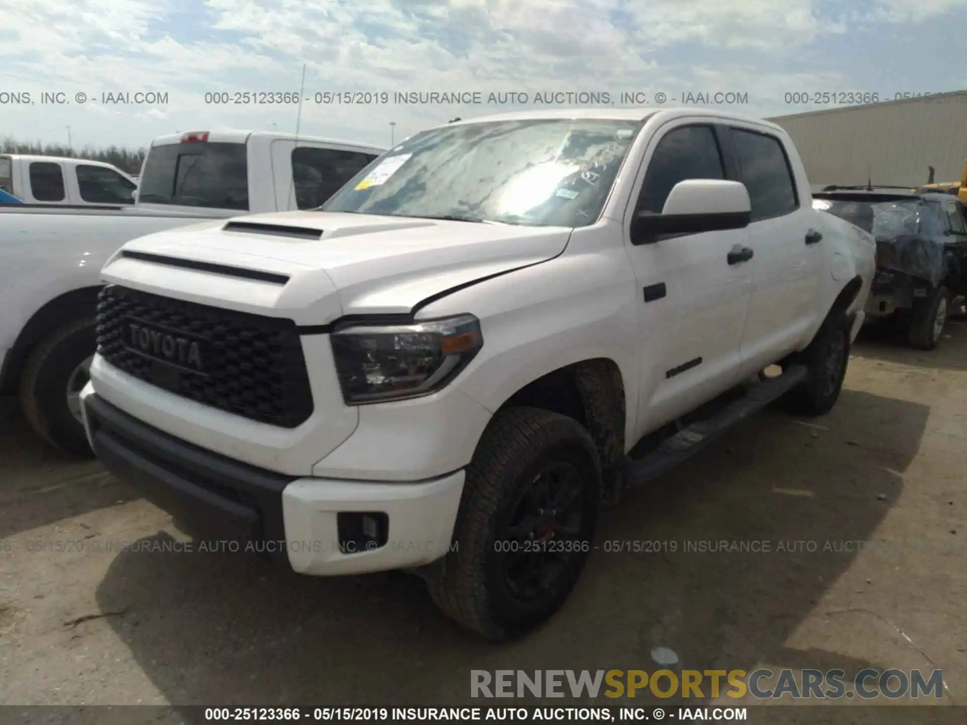 2 Photograph of a damaged car 5TFDY5F1XKX793048 TOYOTA TUNDRA 2019