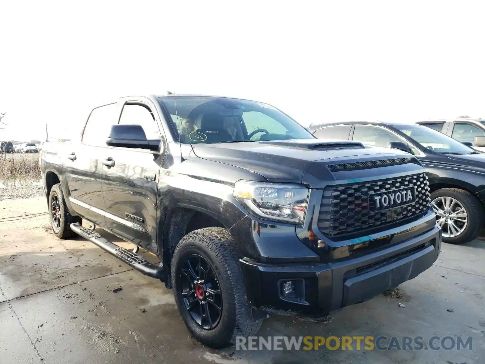 1 Photograph of a damaged car 5TFDY5F1XKX813749 TOYOTA TUNDRA 2019