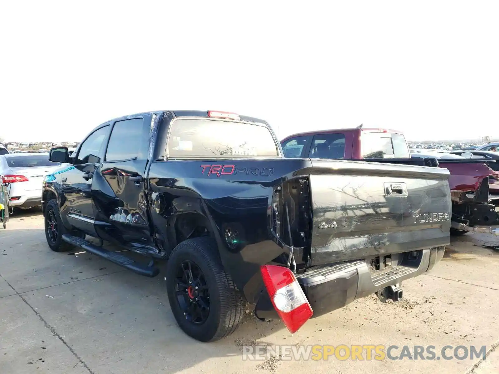 3 Photograph of a damaged car 5TFDY5F1XKX813749 TOYOTA TUNDRA 2019