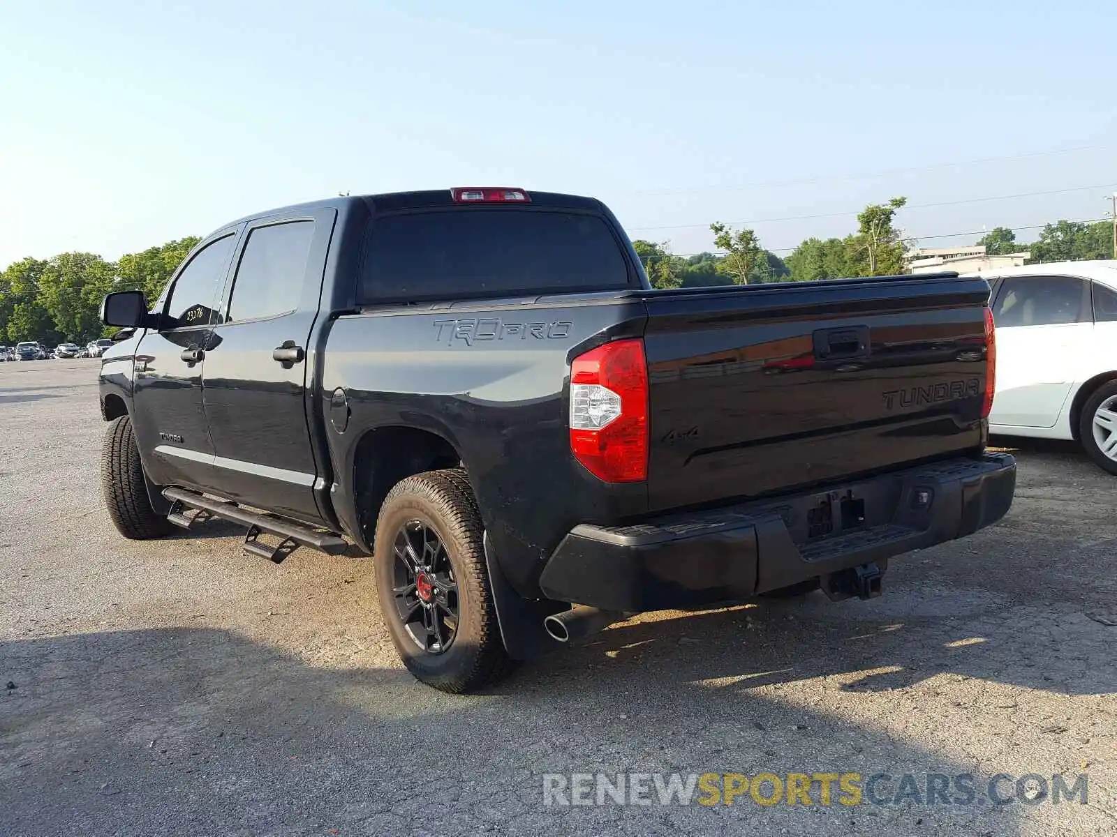 3 Photograph of a damaged car 5TFDY5F1XKX833130 TOYOTA TUNDRA 2019