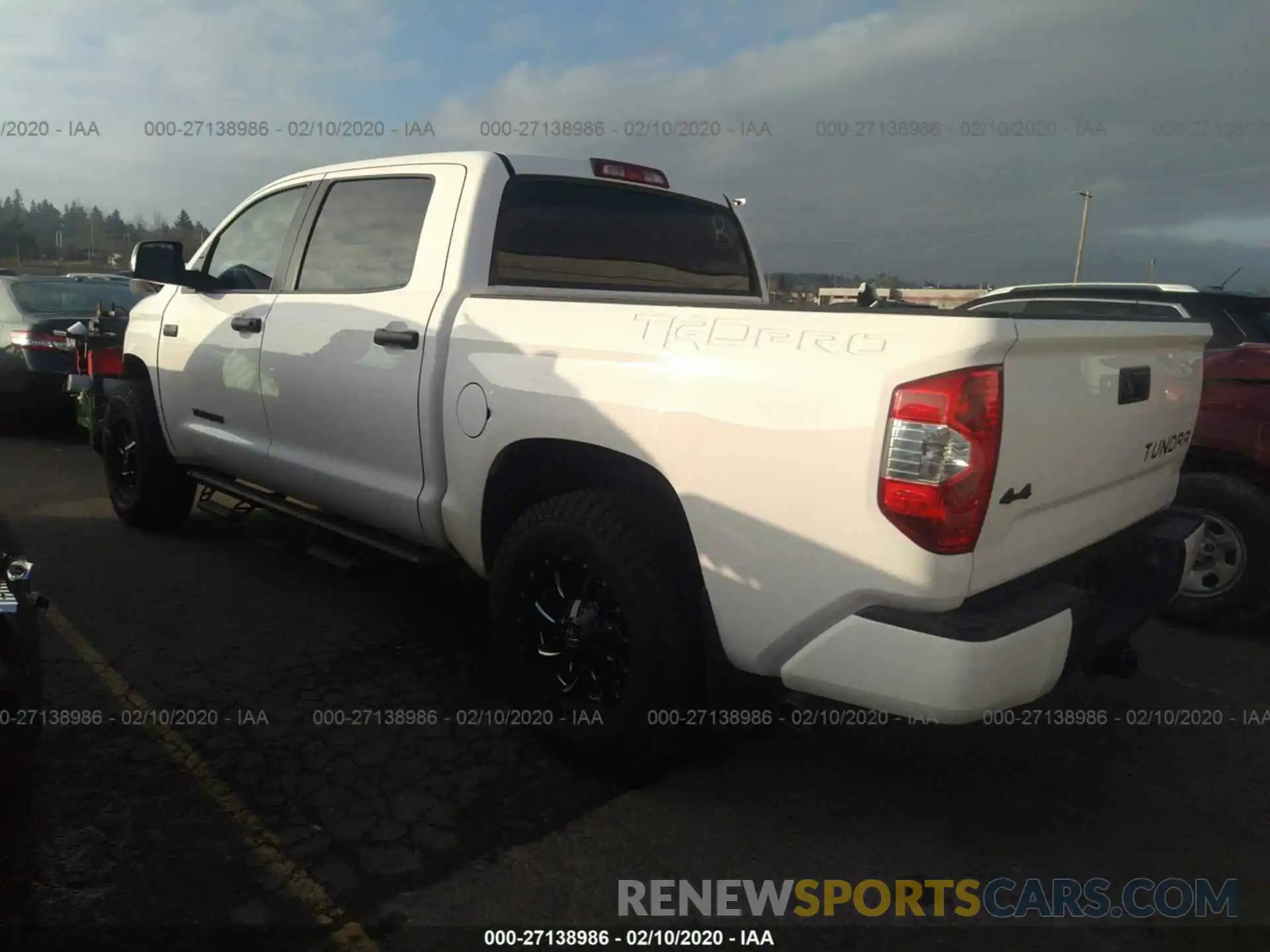 3 Photograph of a damaged car 5TFDY5F1XKX835136 TOYOTA TUNDRA 2019