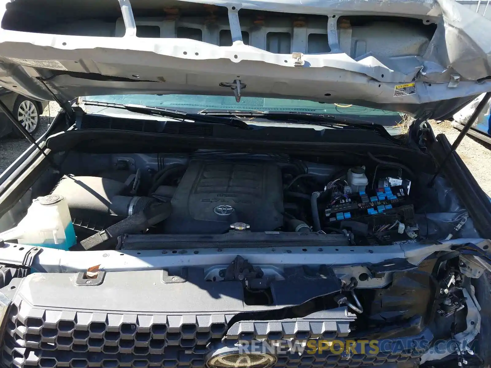 7 Photograph of a damaged car 5TFDY5F1XKX840871 TOYOTA TUNDRA 2019