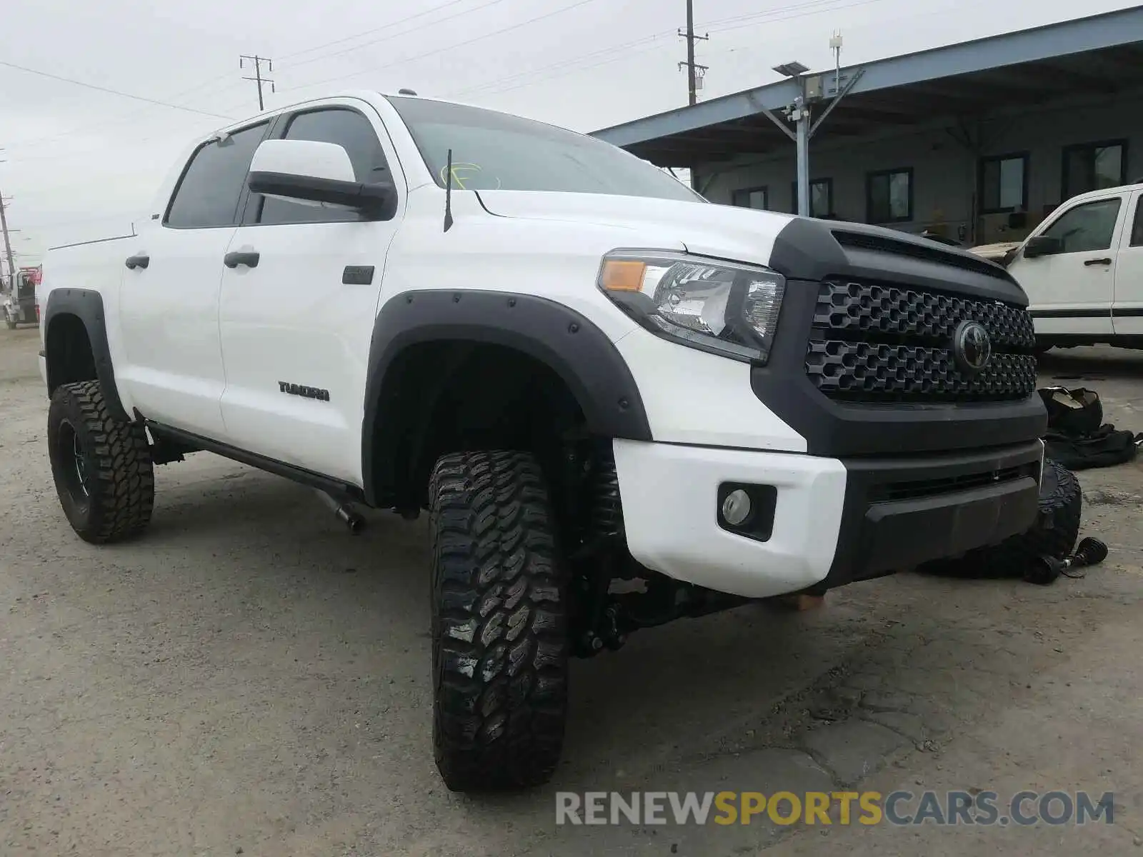 1 Photograph of a damaged car 5TFDY5F1XKX841924 TOYOTA TUNDRA 2019