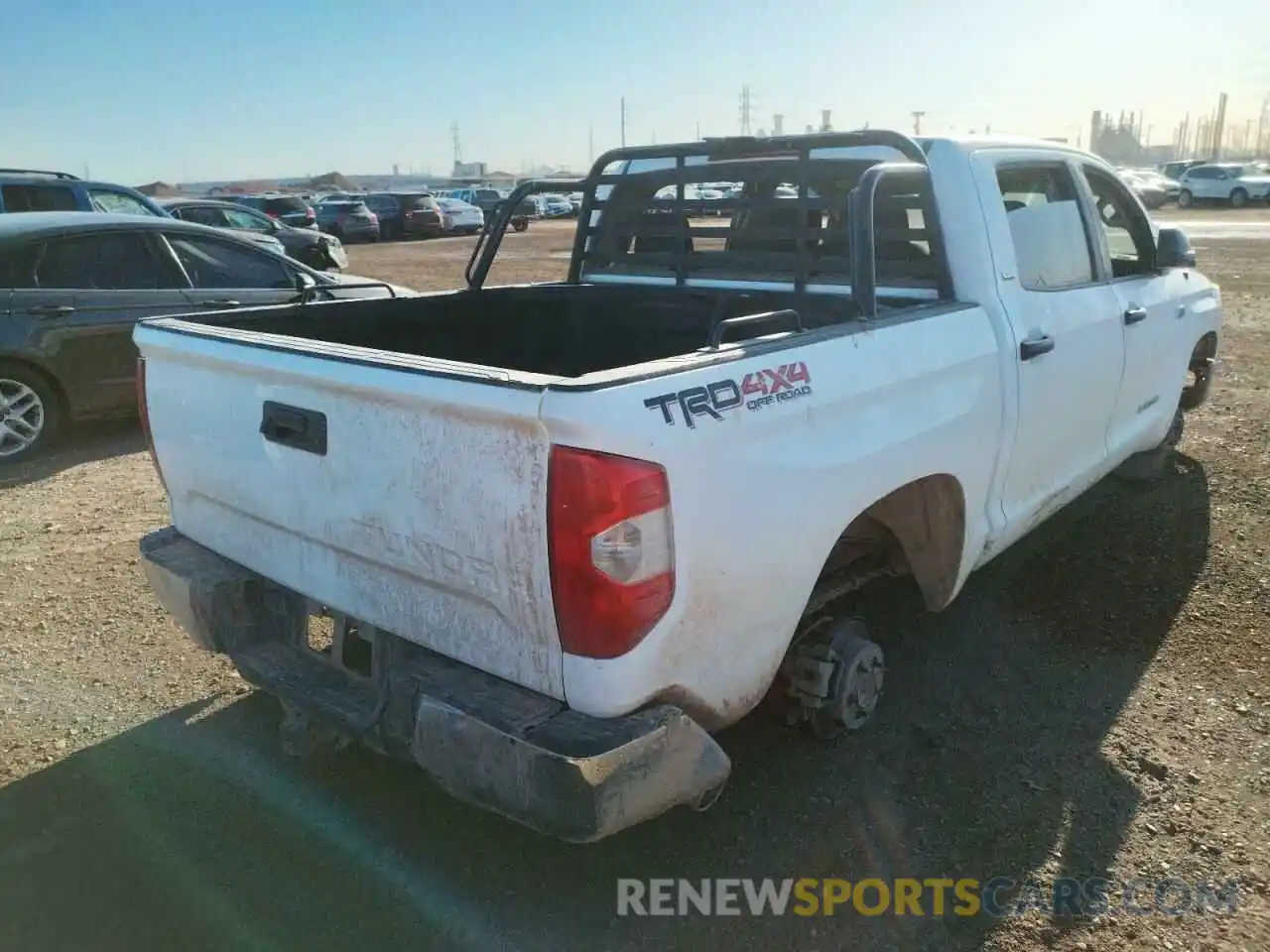 4 Photograph of a damaged car 5TFDY5F1XKX842295 TOYOTA TUNDRA 2019