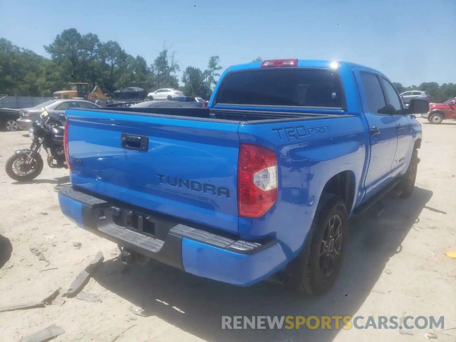 4 Photograph of a damaged car 5TFDY5F1XKX854060 TOYOTA TUNDRA 2019