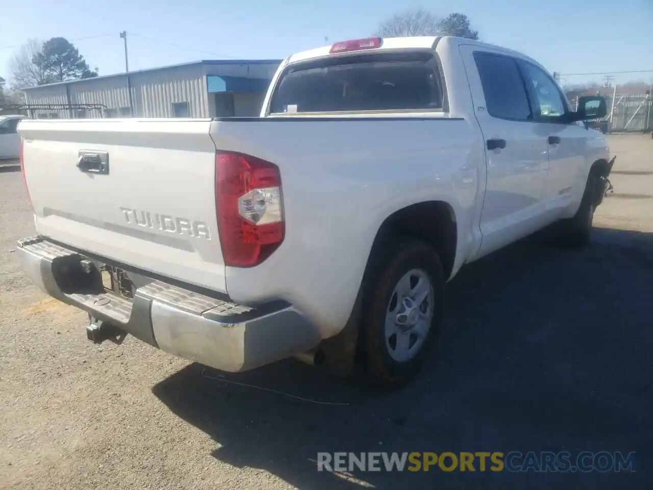 4 Photograph of a damaged car 5TFEM5F11KX135537 TOYOTA TUNDRA 2019