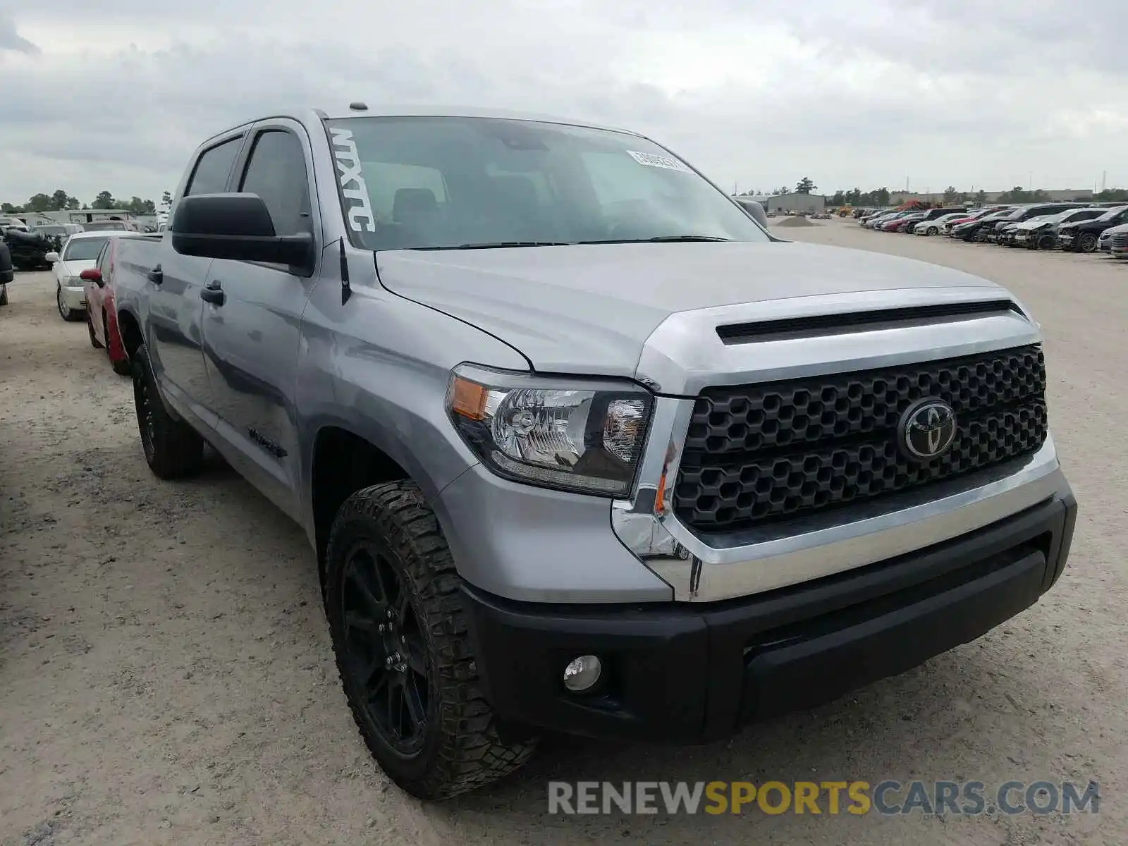 1 Photograph of a damaged car 5TFEM5F11KX142102 TOYOTA TUNDRA 2019