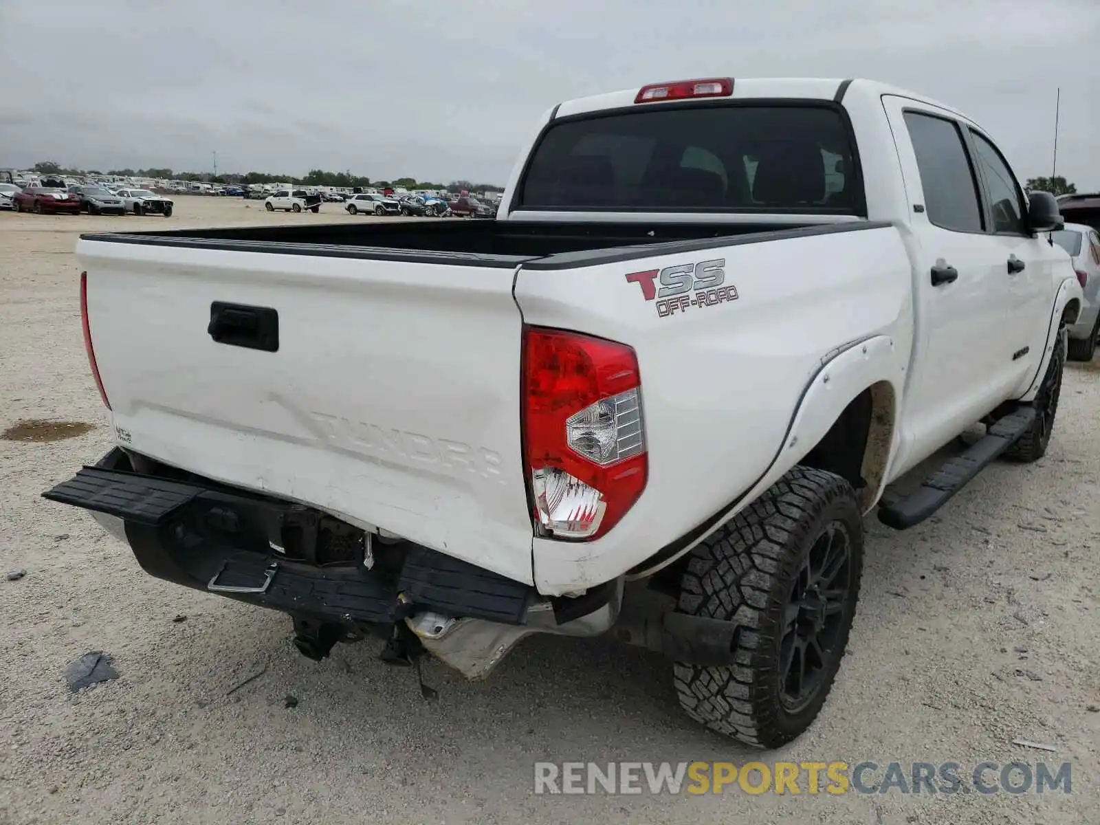 4 Photograph of a damaged car 5TFEM5F12KX137006 TOYOTA TUNDRA 2019