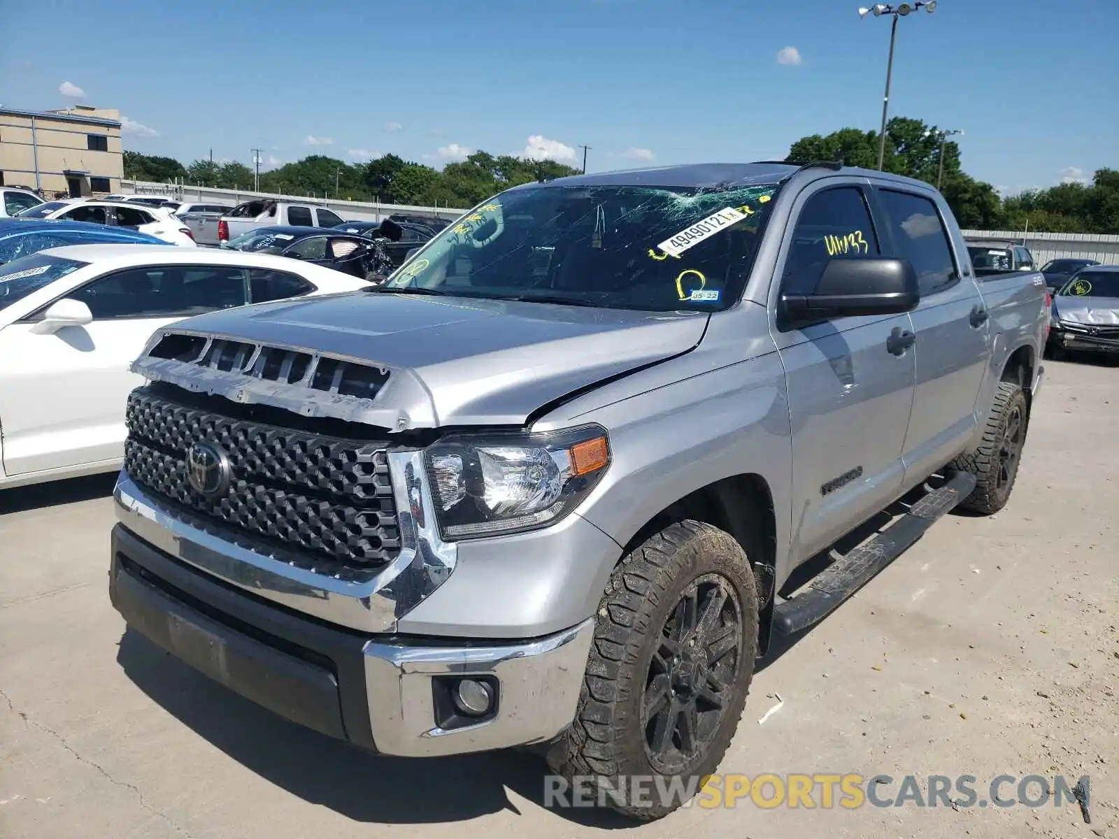 2 Photograph of a damaged car 5TFEM5F12KX143646 TOYOTA TUNDRA 2019