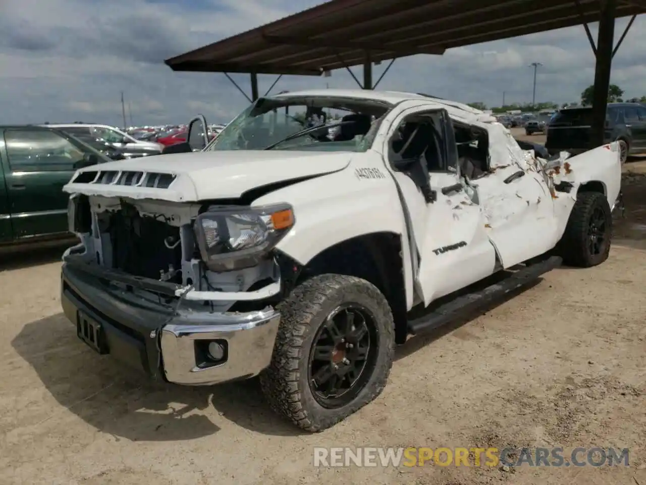 2 Photograph of a damaged car 5TFEM5F13KX142912 TOYOTA TUNDRA 2019