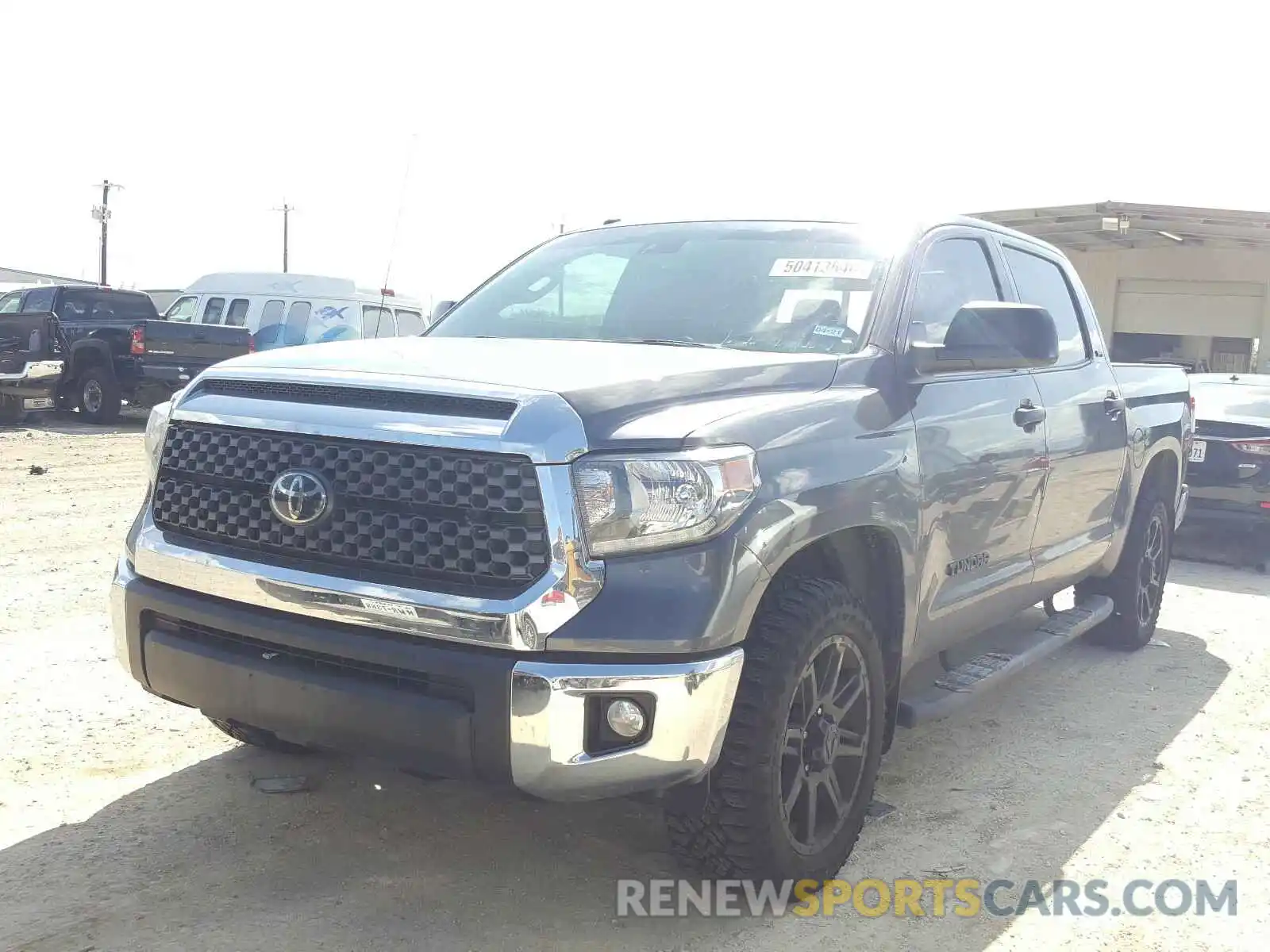 2 Photograph of a damaged car 5TFEM5F13KX143316 TOYOTA TUNDRA 2019