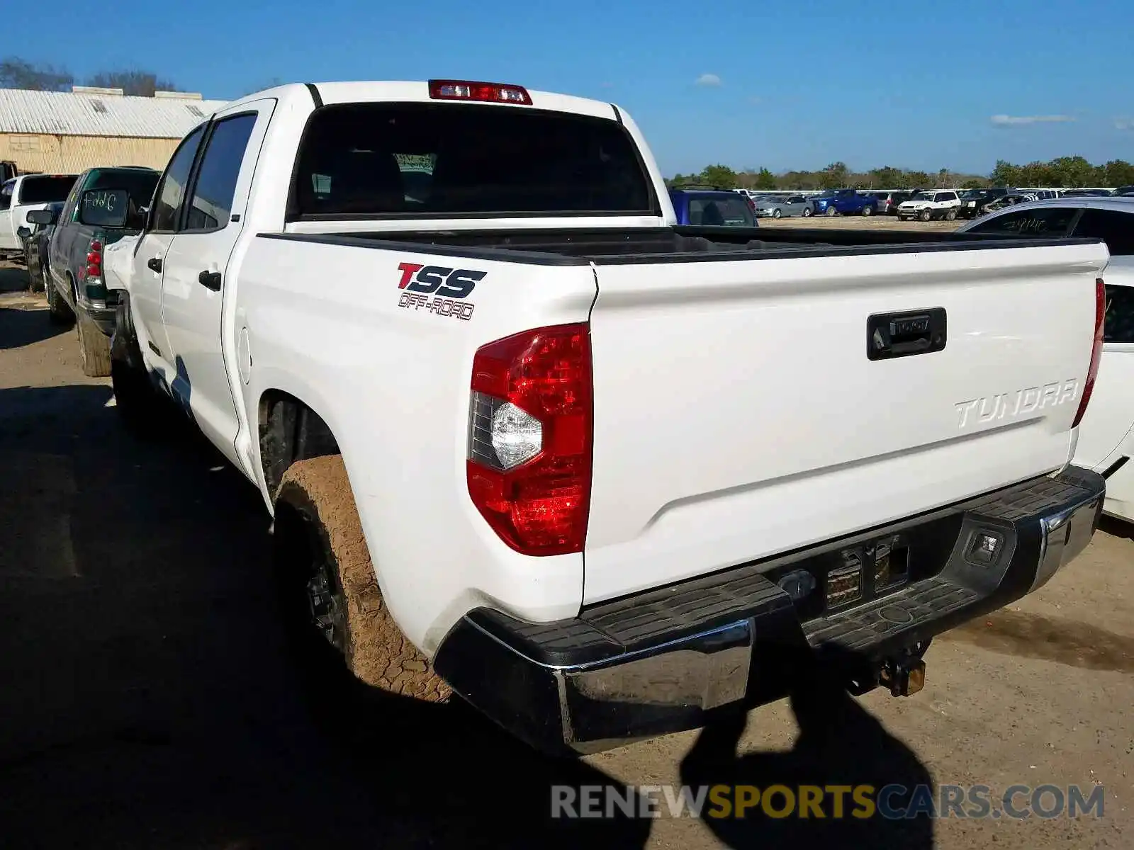 3 Photograph of a damaged car 5TFEM5F14KX134852 TOYOTA TUNDRA 2019